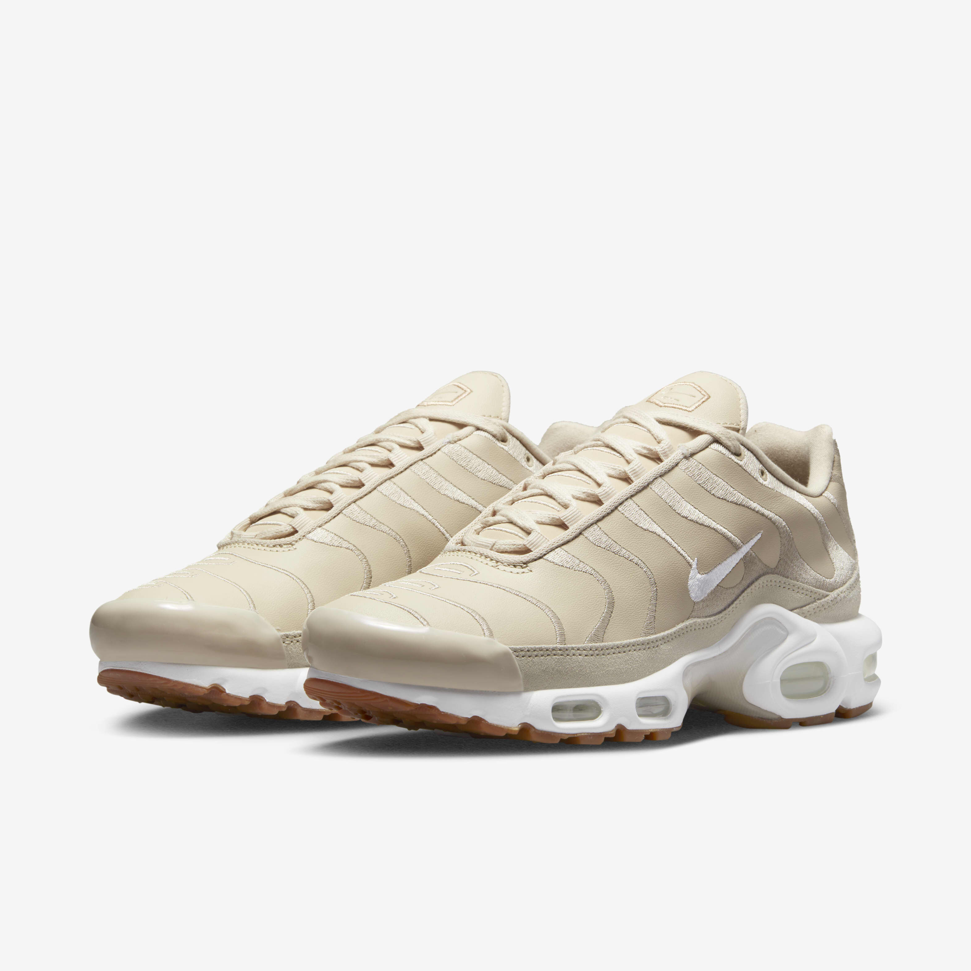 Buy Nike Air Max Plus PRM Women s Shoes Vachetta Tan Sand Drift Gum Medium Brown White Nike Saudi Official