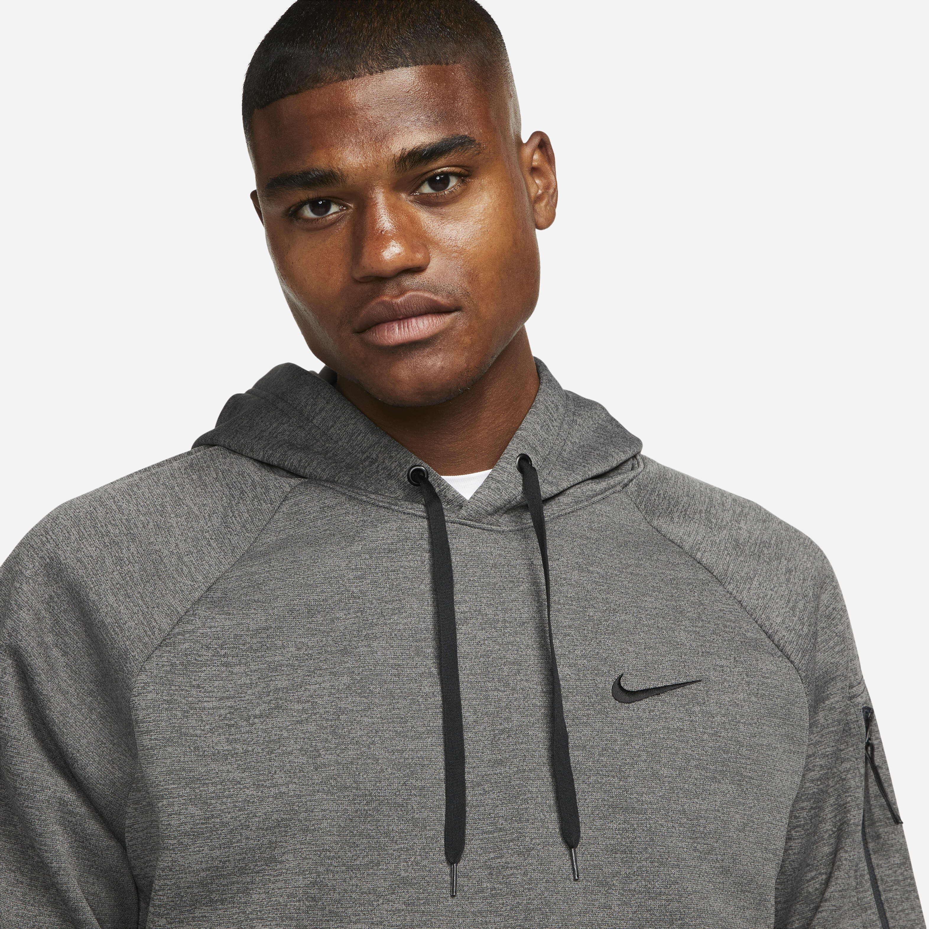 Buy Nike Therma Men s Therma FIT Hooded Fitness Sweatshirt Charcoal Heather Dark Smoke Grey Black Nike Saudi Official