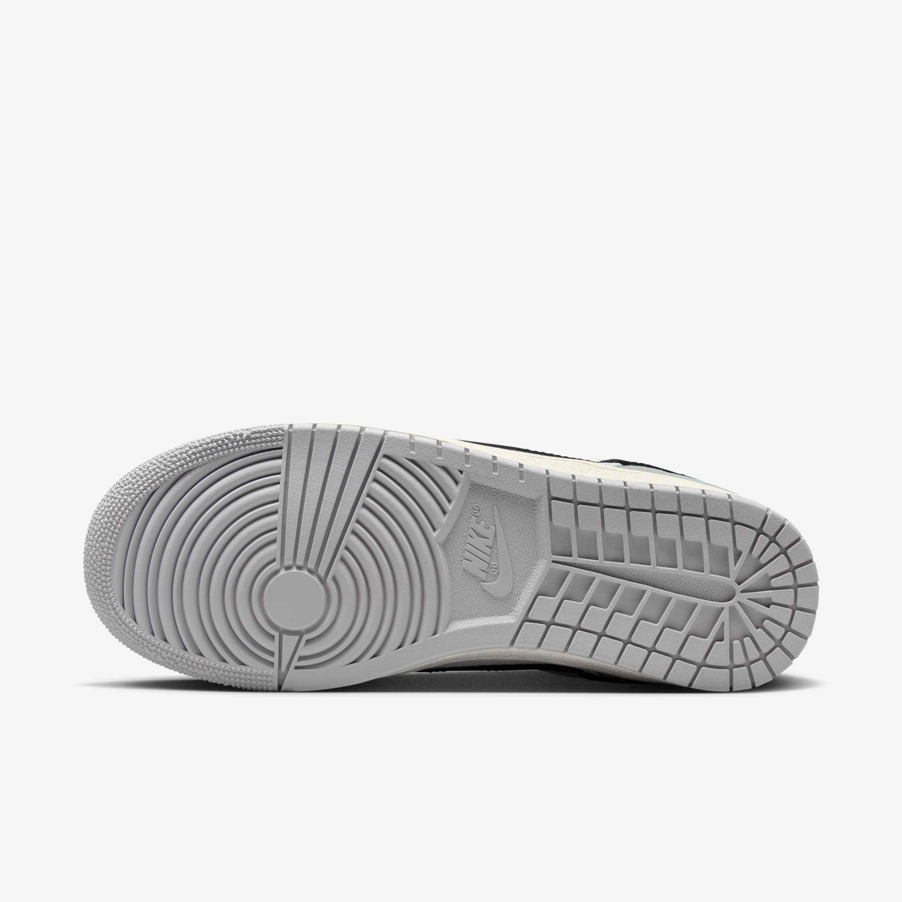 Air Jordan Skyline Low image number 1