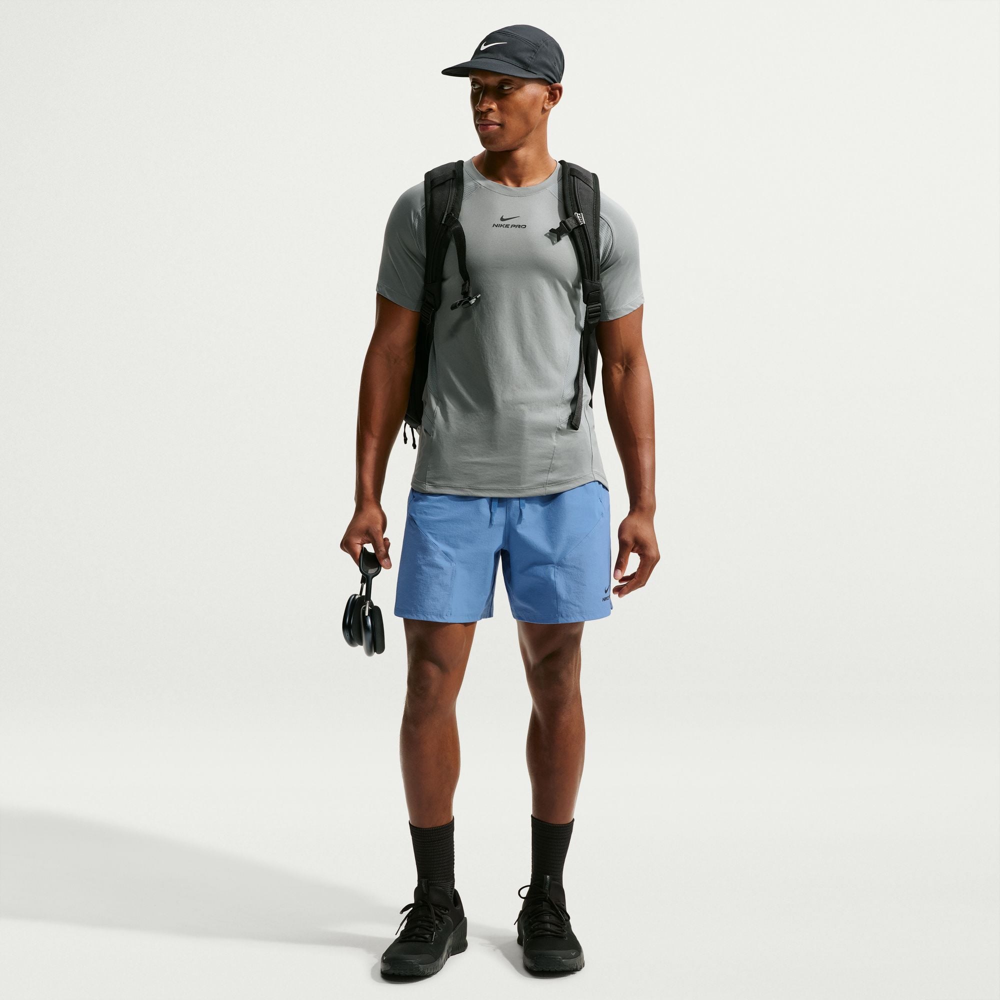 Nike Pro Training image number 0