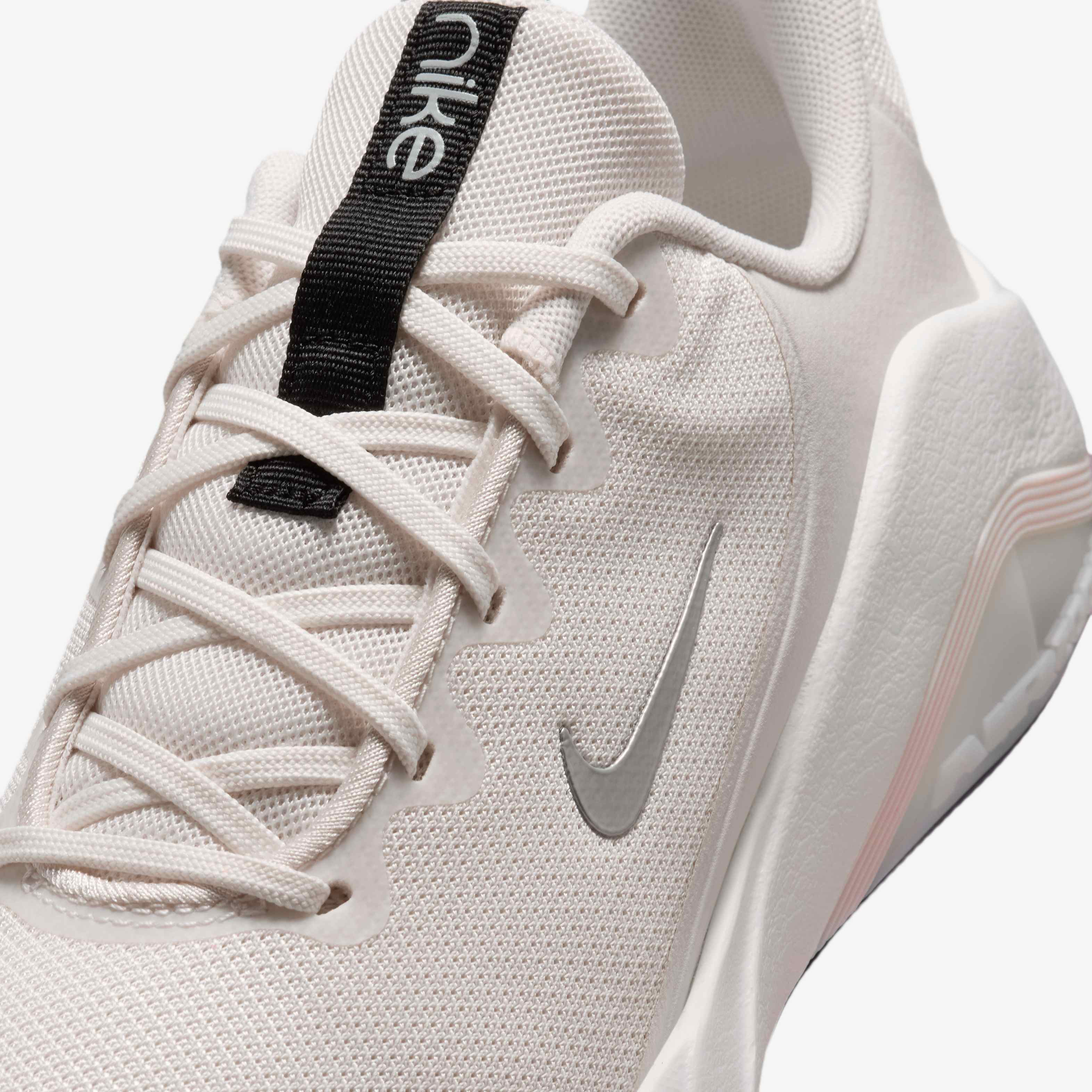 Nike Bella 7 image number 6