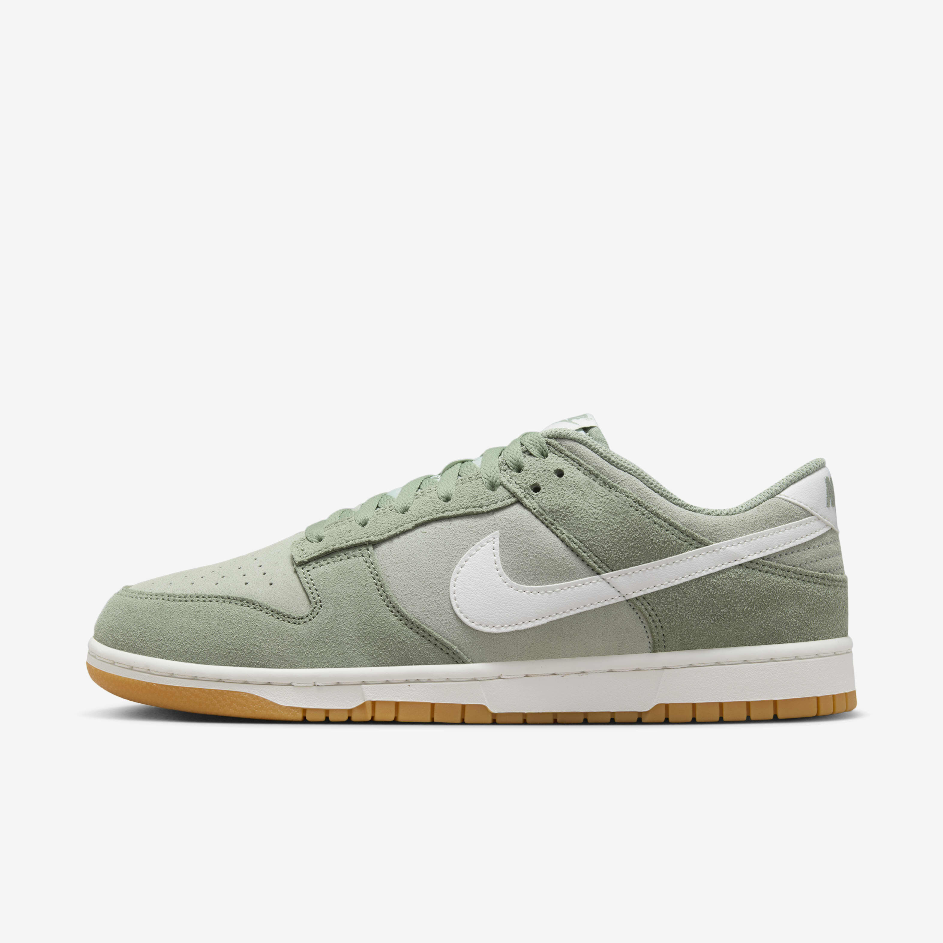 Nike Dunk Low Retro Men's Shoes. Nike IL