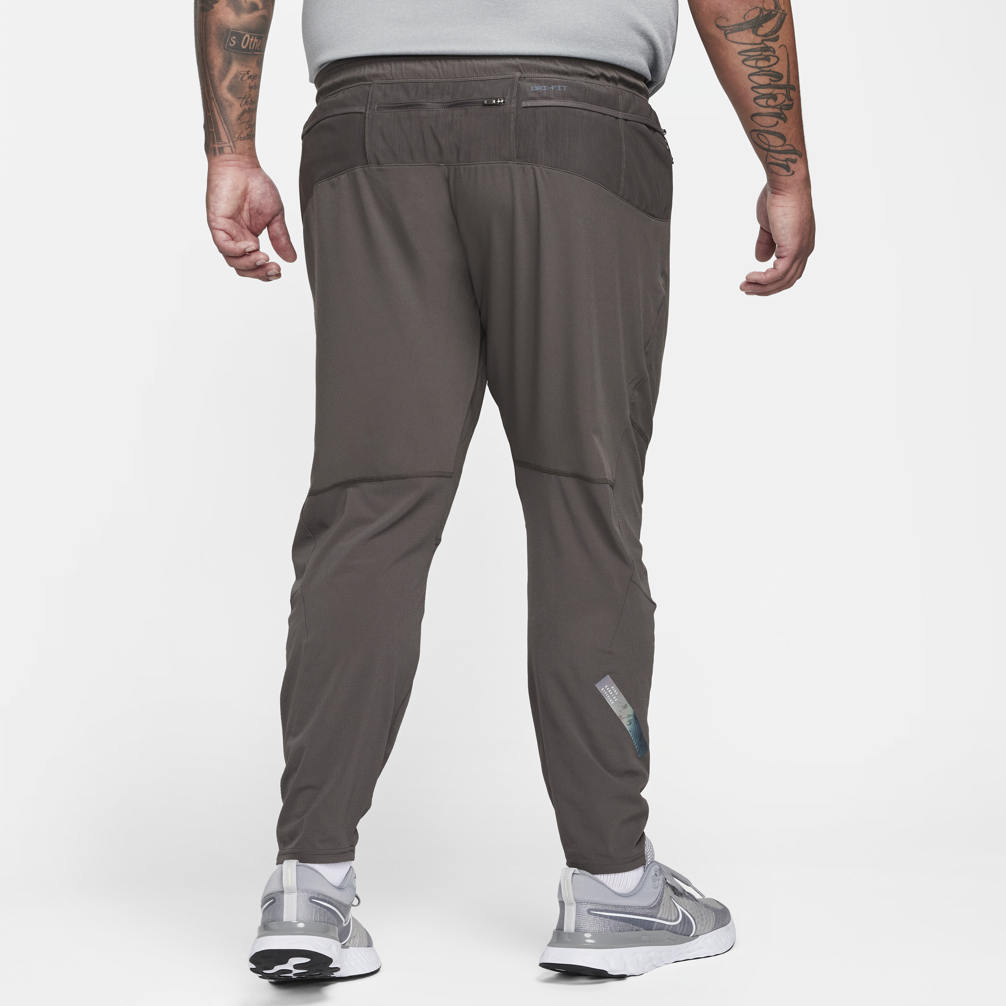 Nike slim outlet fit running pants