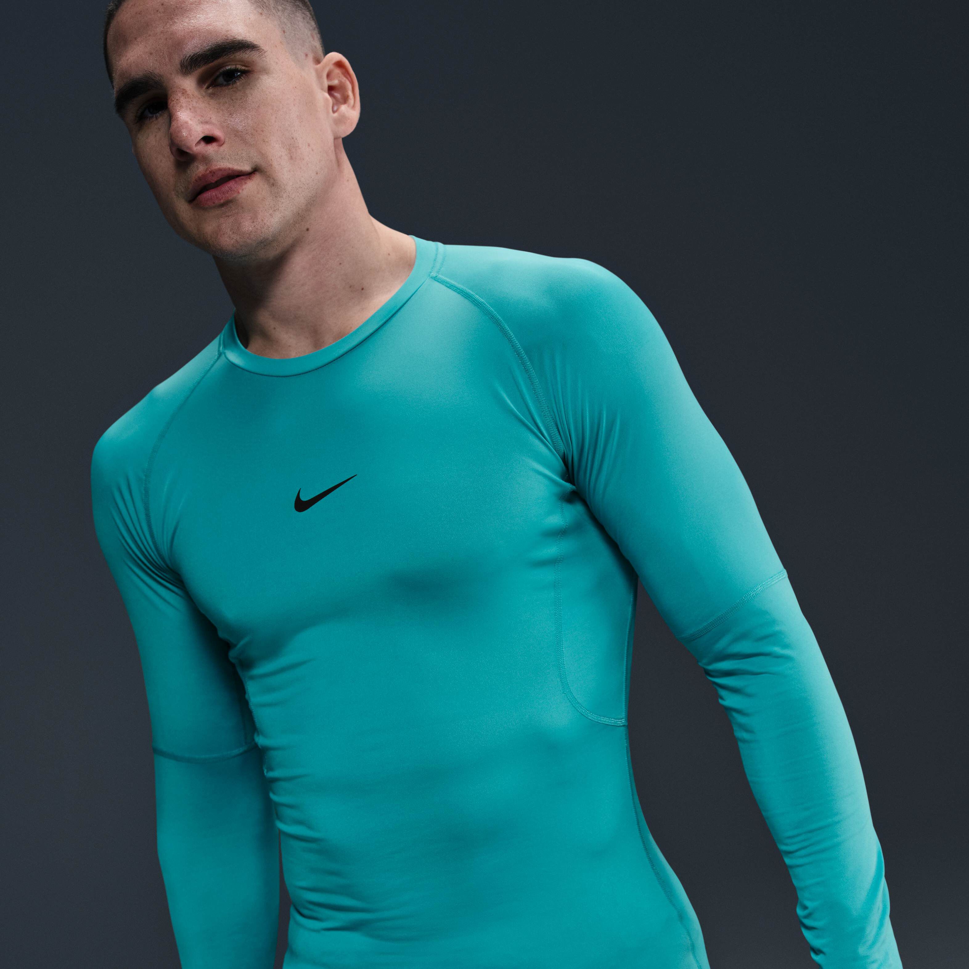 Nike Pro image number 5