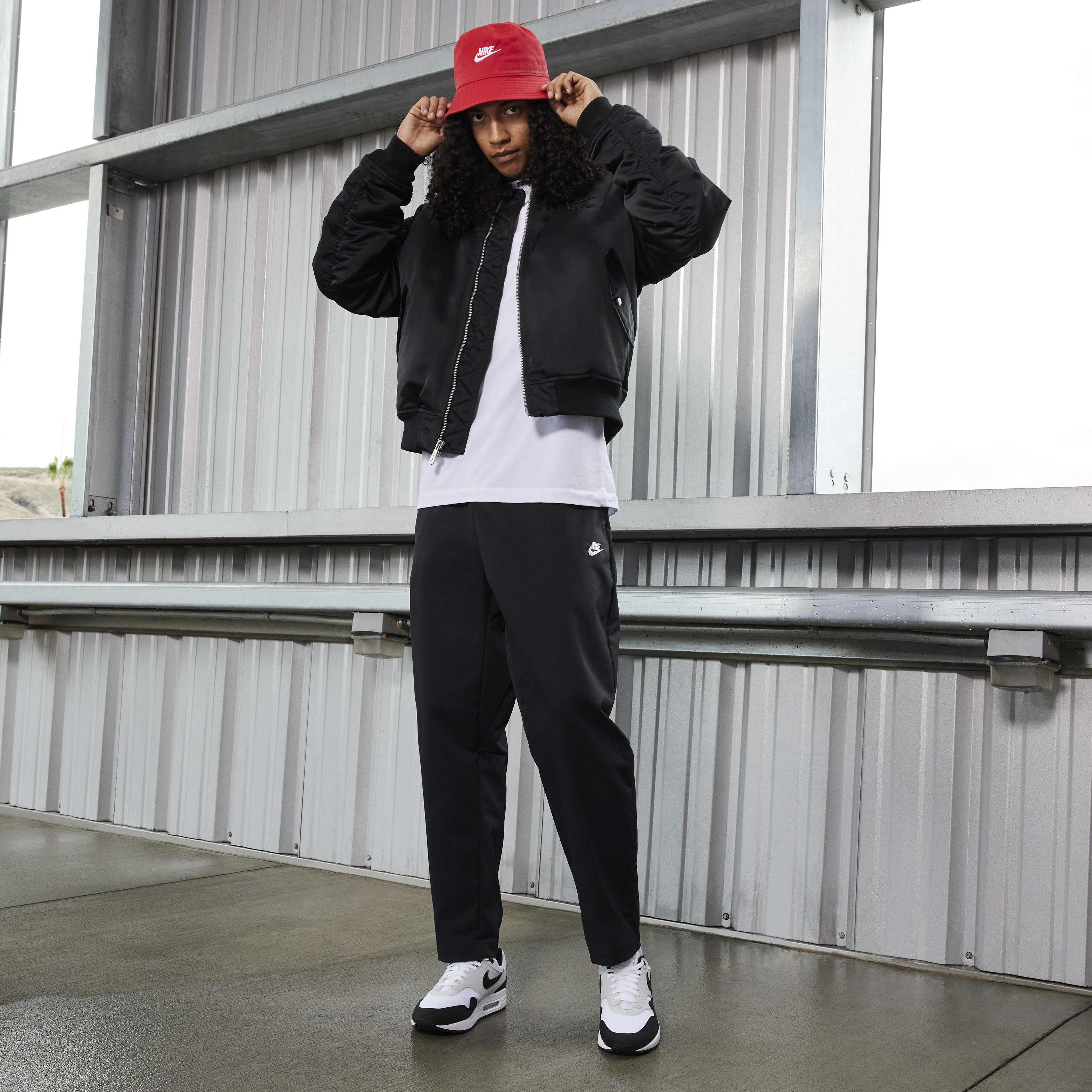 Nike Air Max 1 image number 9