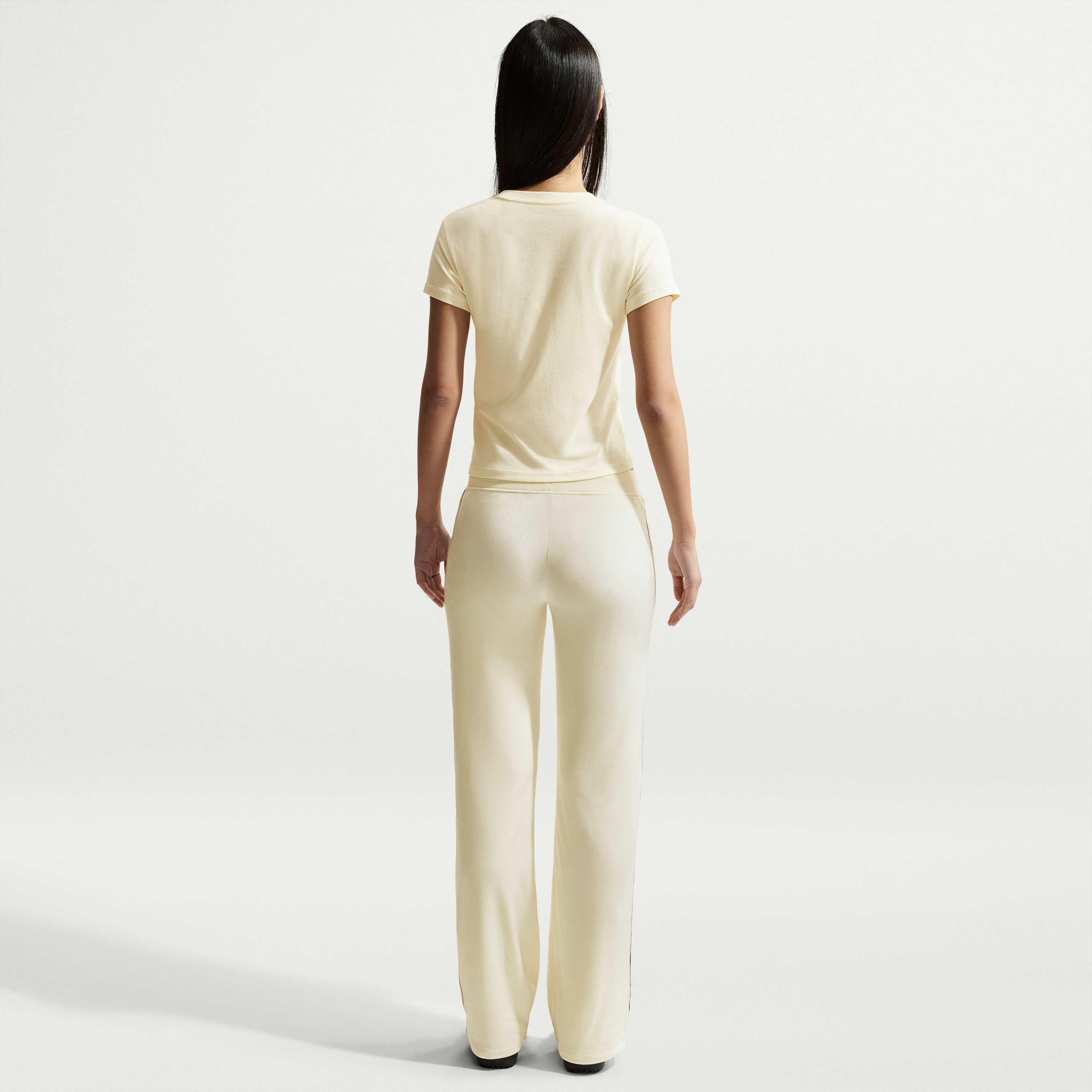 نايكي سبورتسوير image number 4