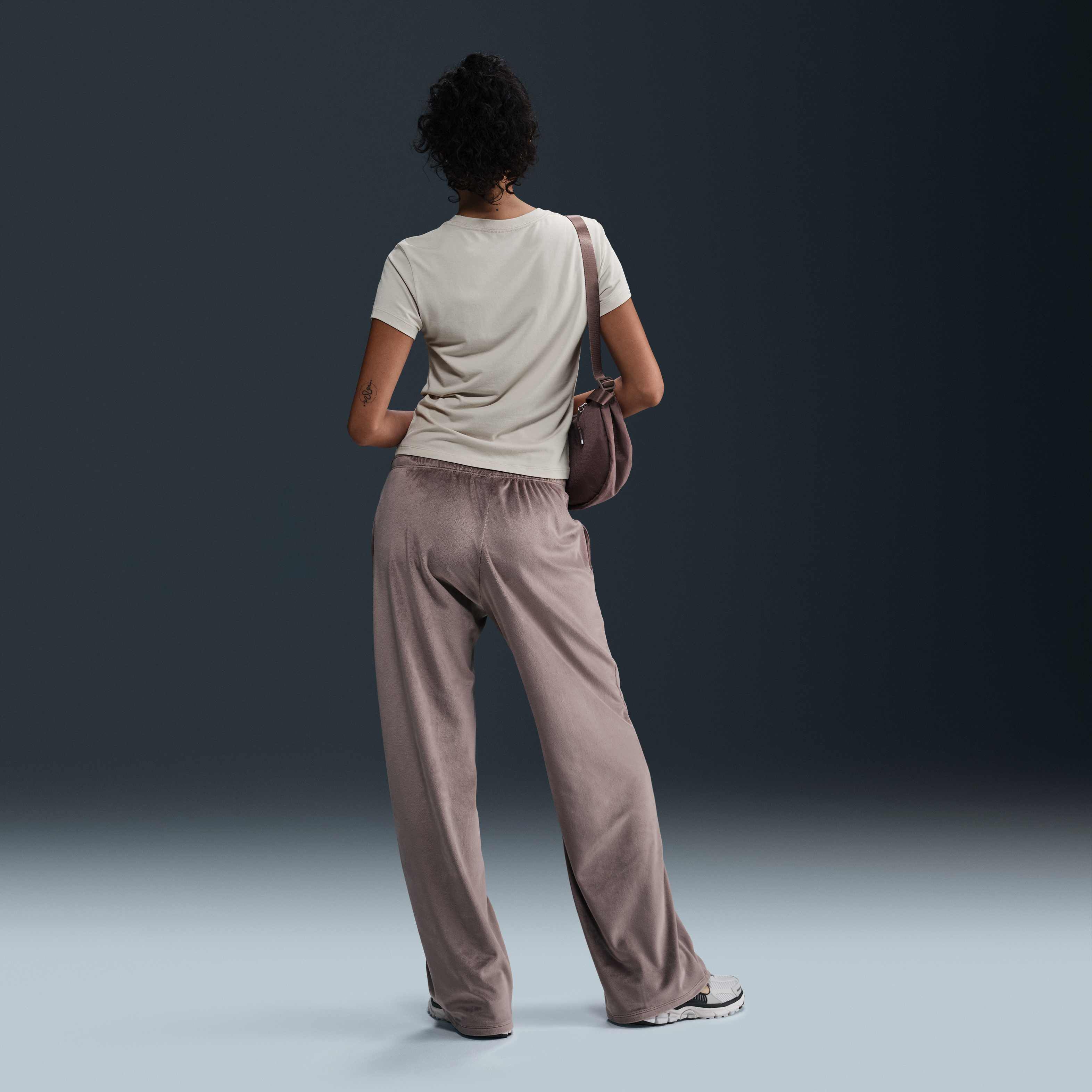 Nike Sportswear Chill Knit image number 4