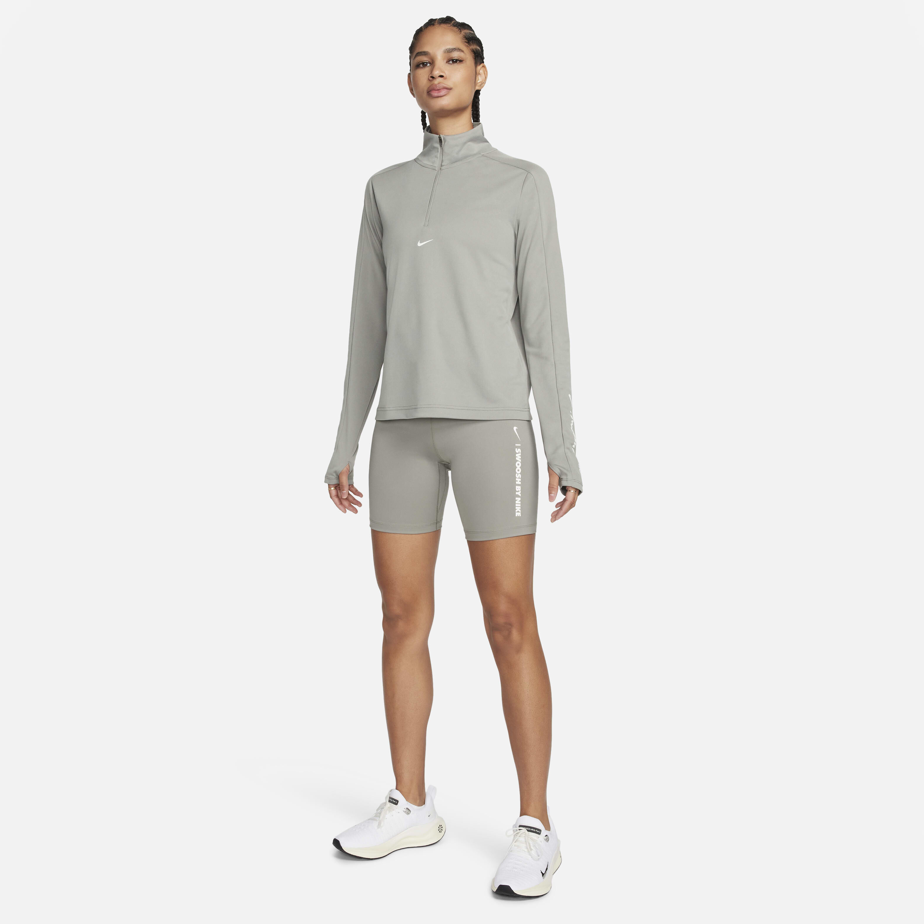 نايكي بيسر image number 5