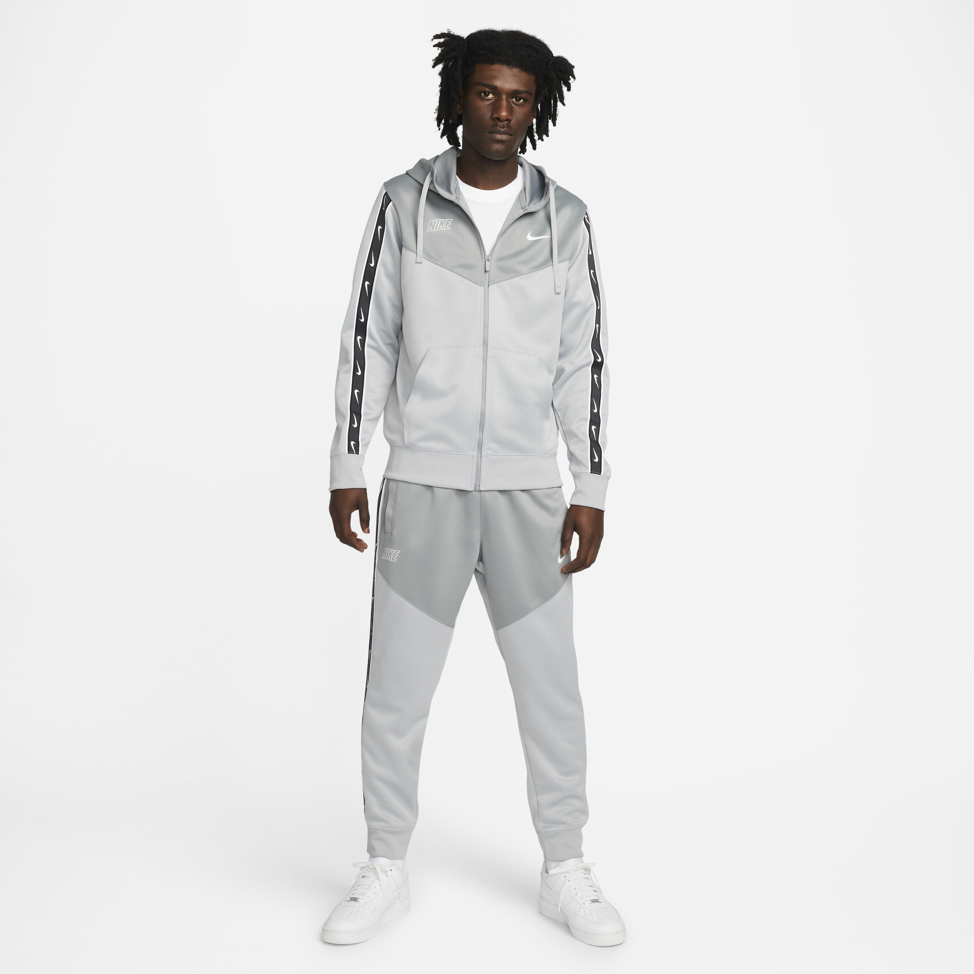 Nike performance repeat hood clearance