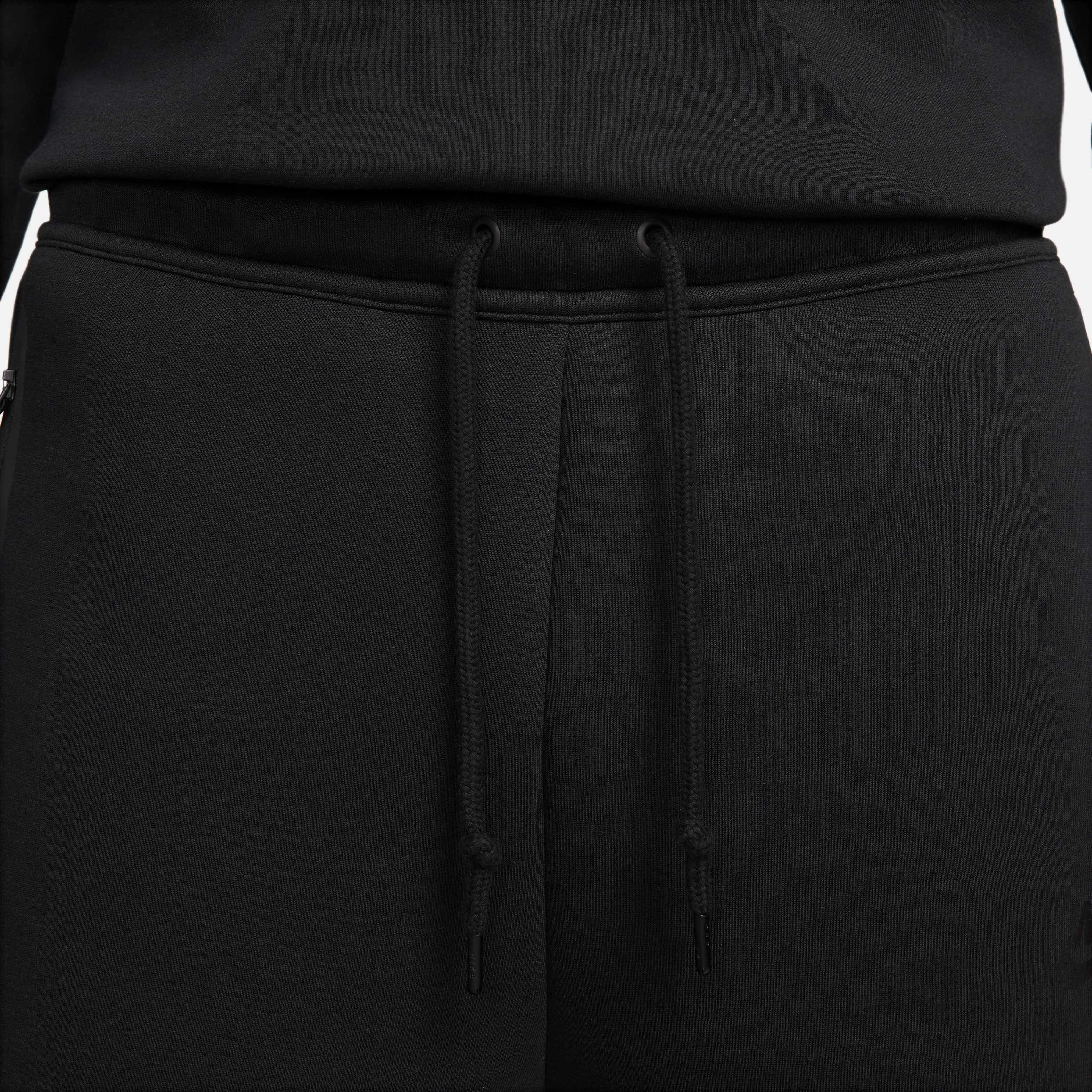 Nike Sportswear Tech Fleece image number 4