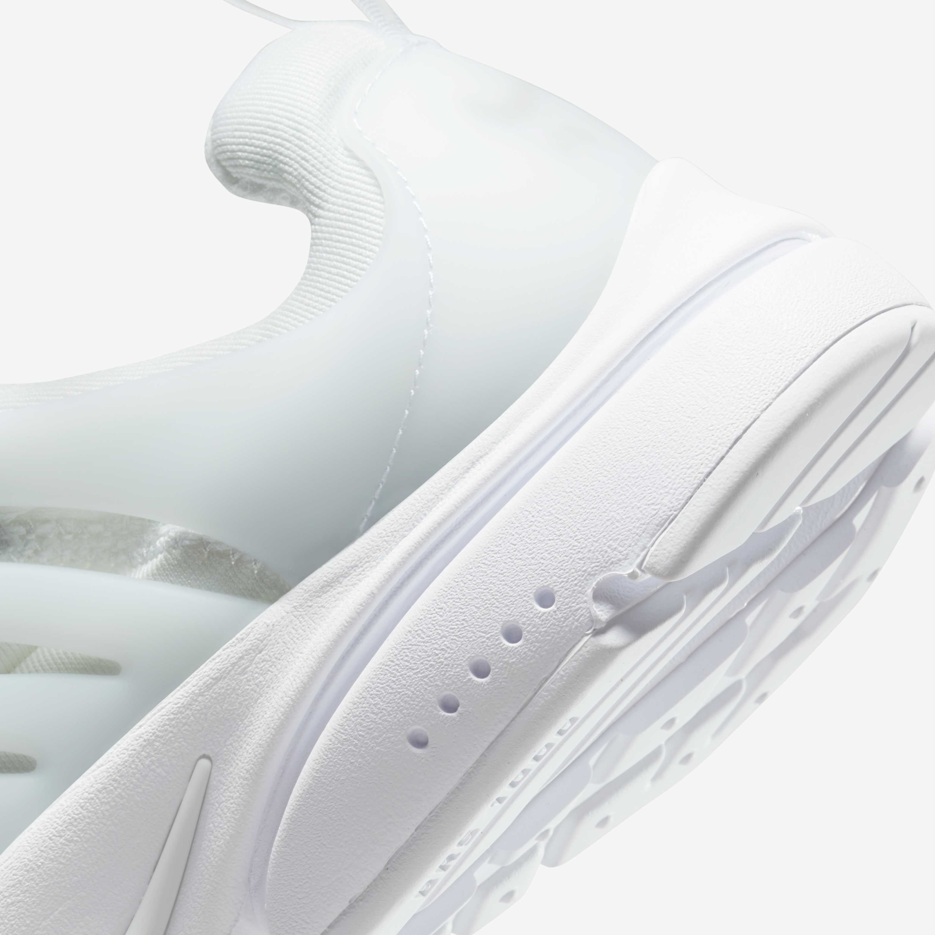 nike air presto mens all white