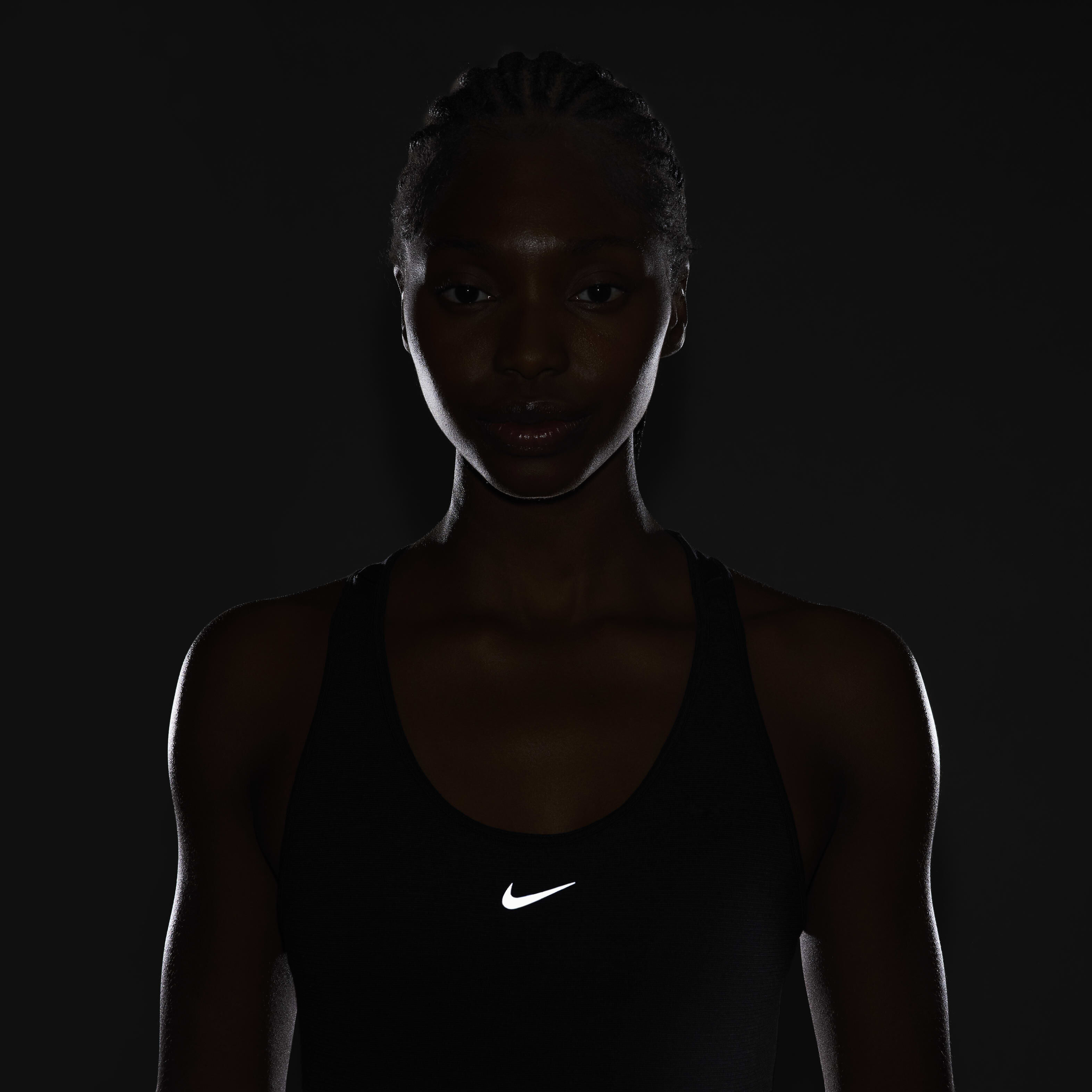 Nike Swift image number 5