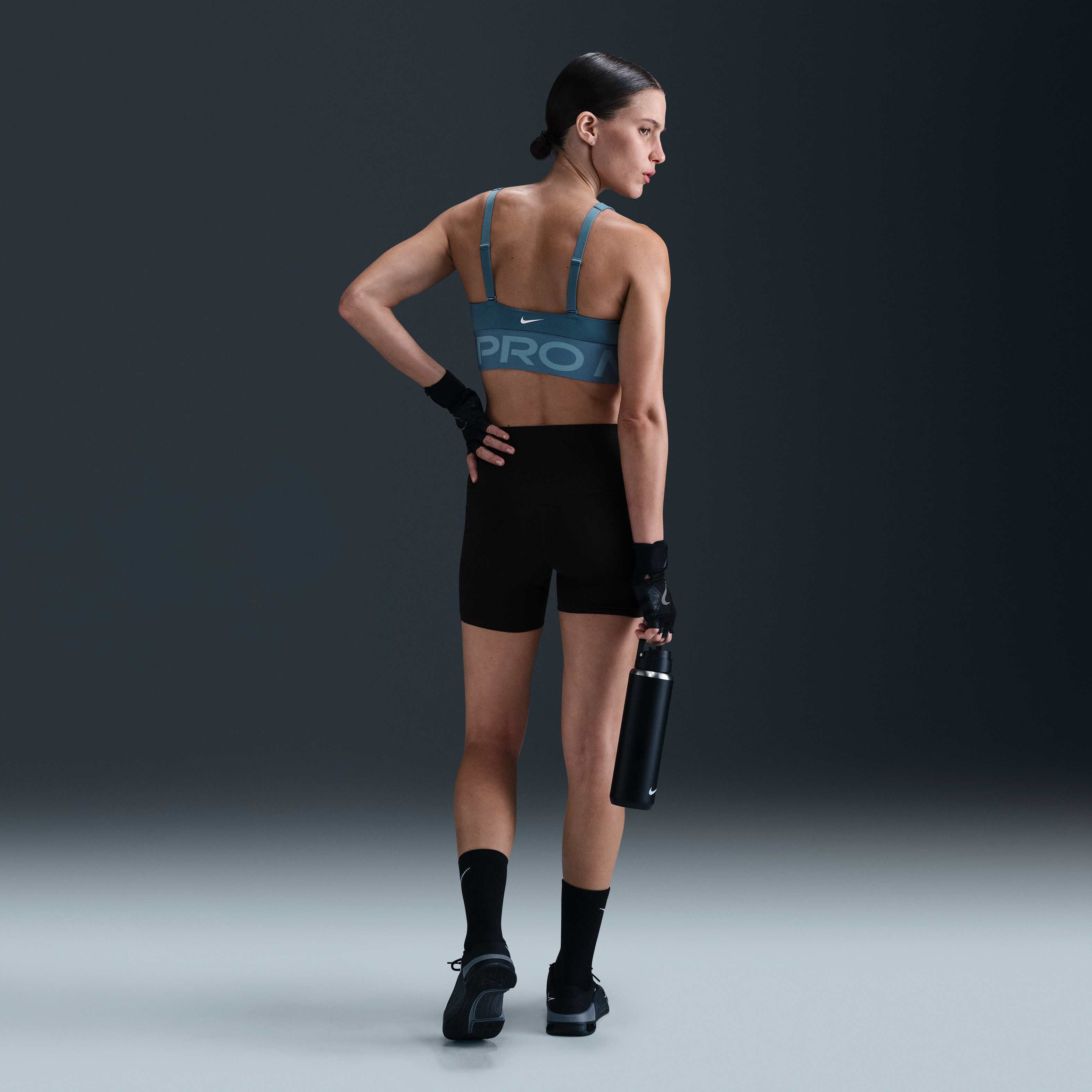 نايكي برو اندي بلانج image number 4