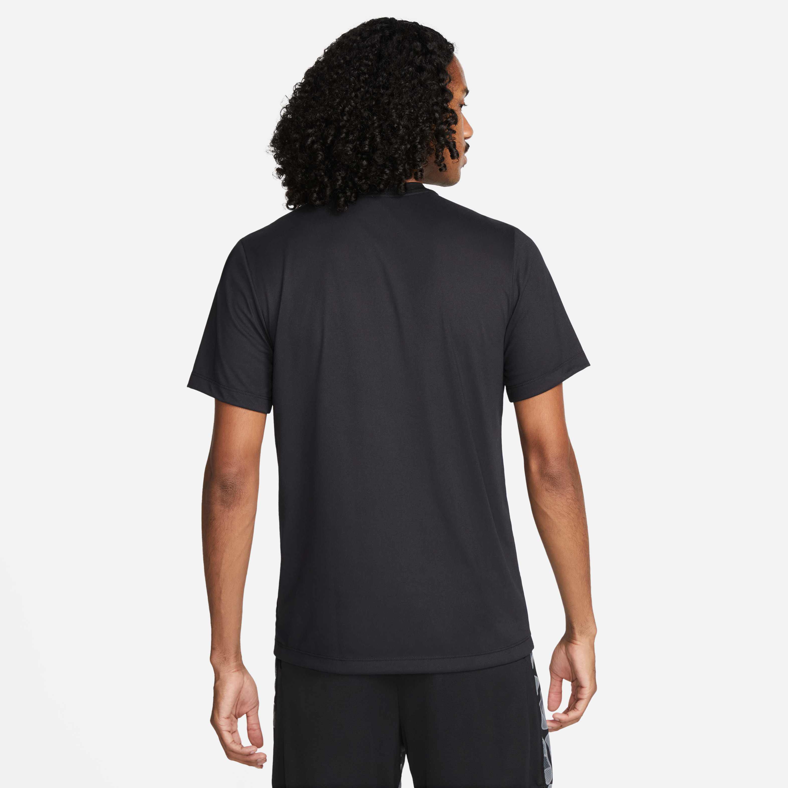 Nike Dri-FIT Legend image number 1