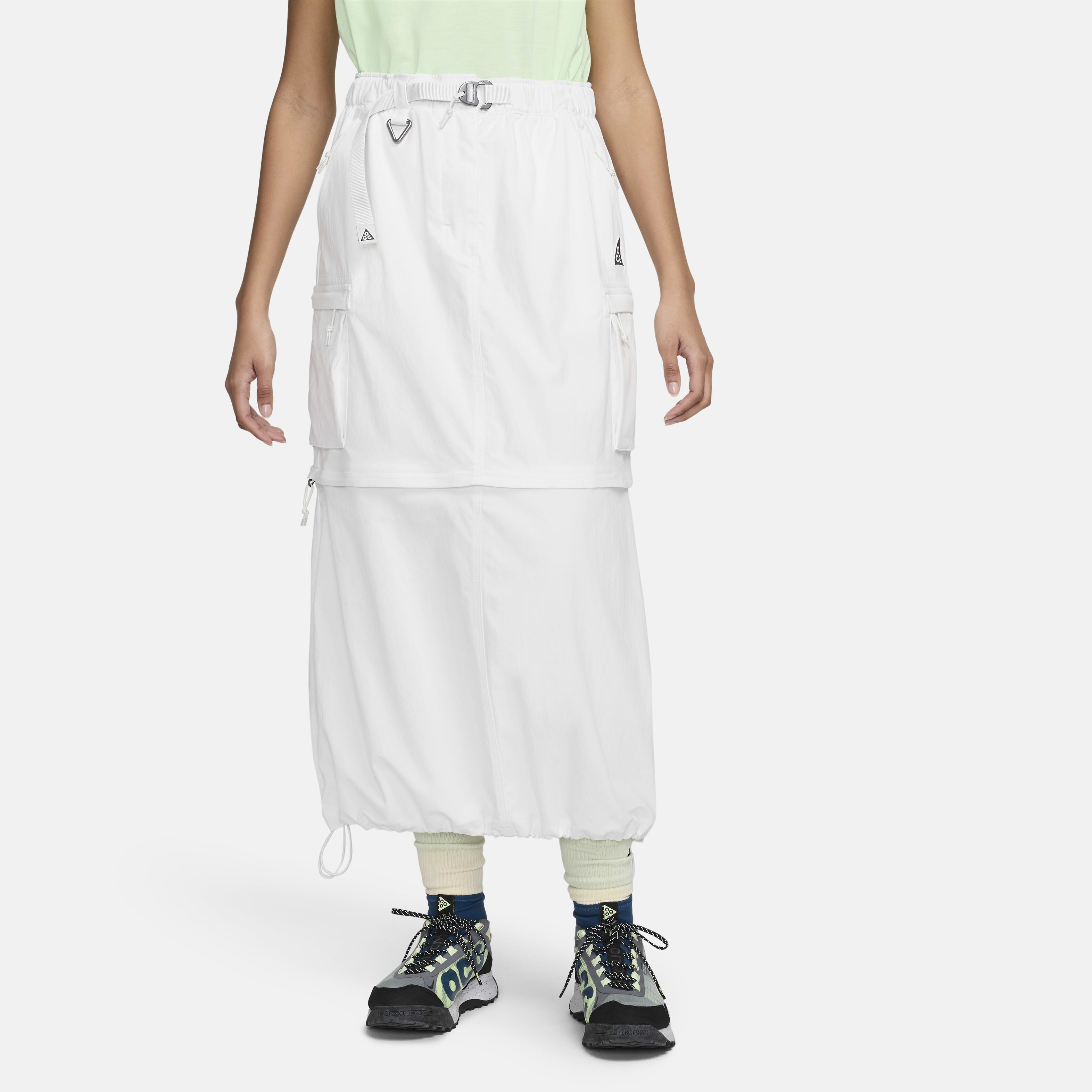 ☆NIKE☆Nike ACG \"Smith Summit\" Women's Zip-Off Skirt Nike Women's ACG Zip Off Smith Summit Skirt in Black/Summit