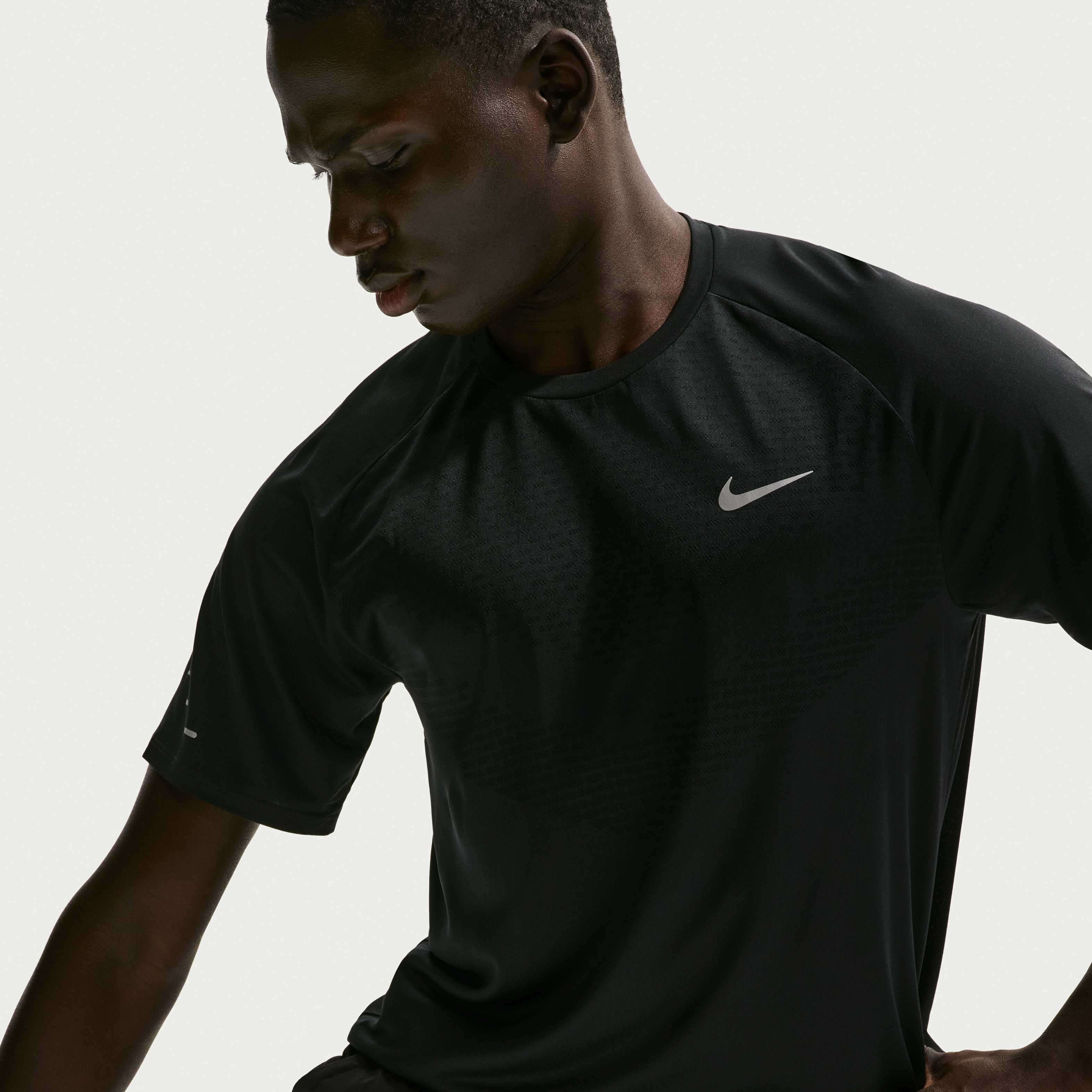 Nike Stride image number 2