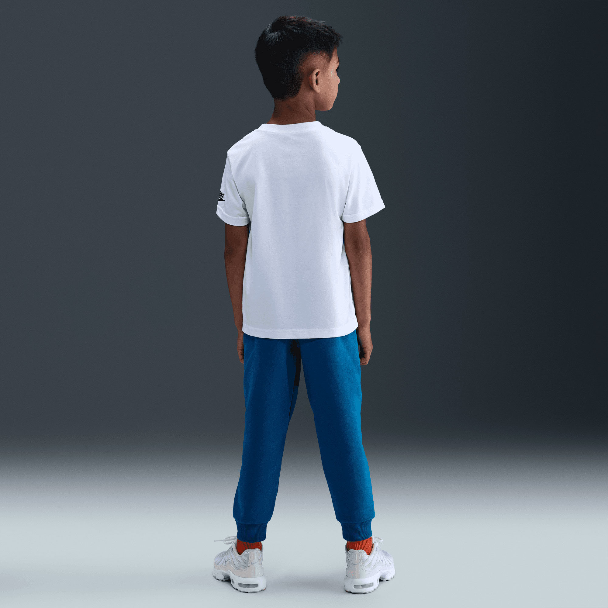 Nike Glow With Me image number 1