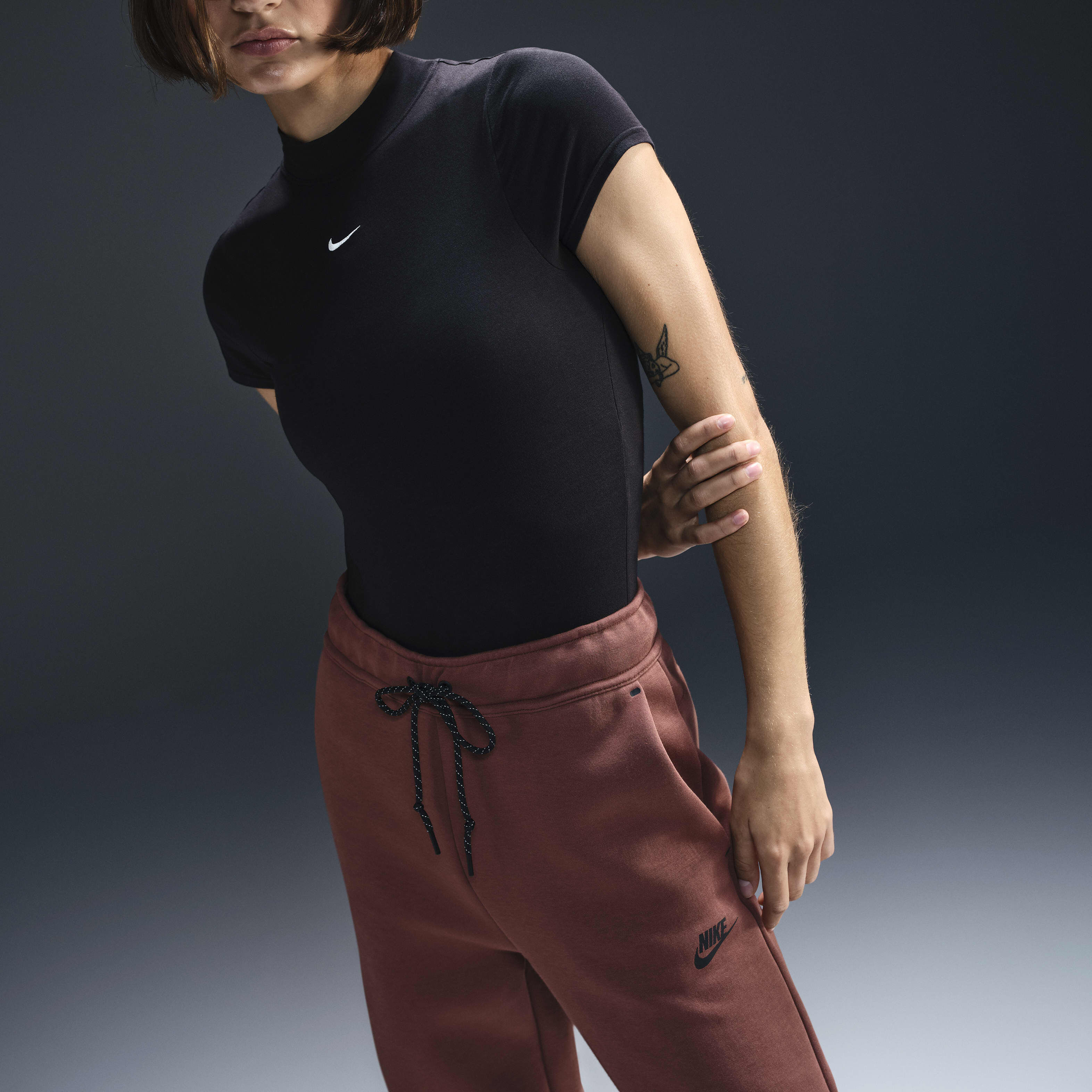 نايكي سبورتسوير تك فليس image number 2