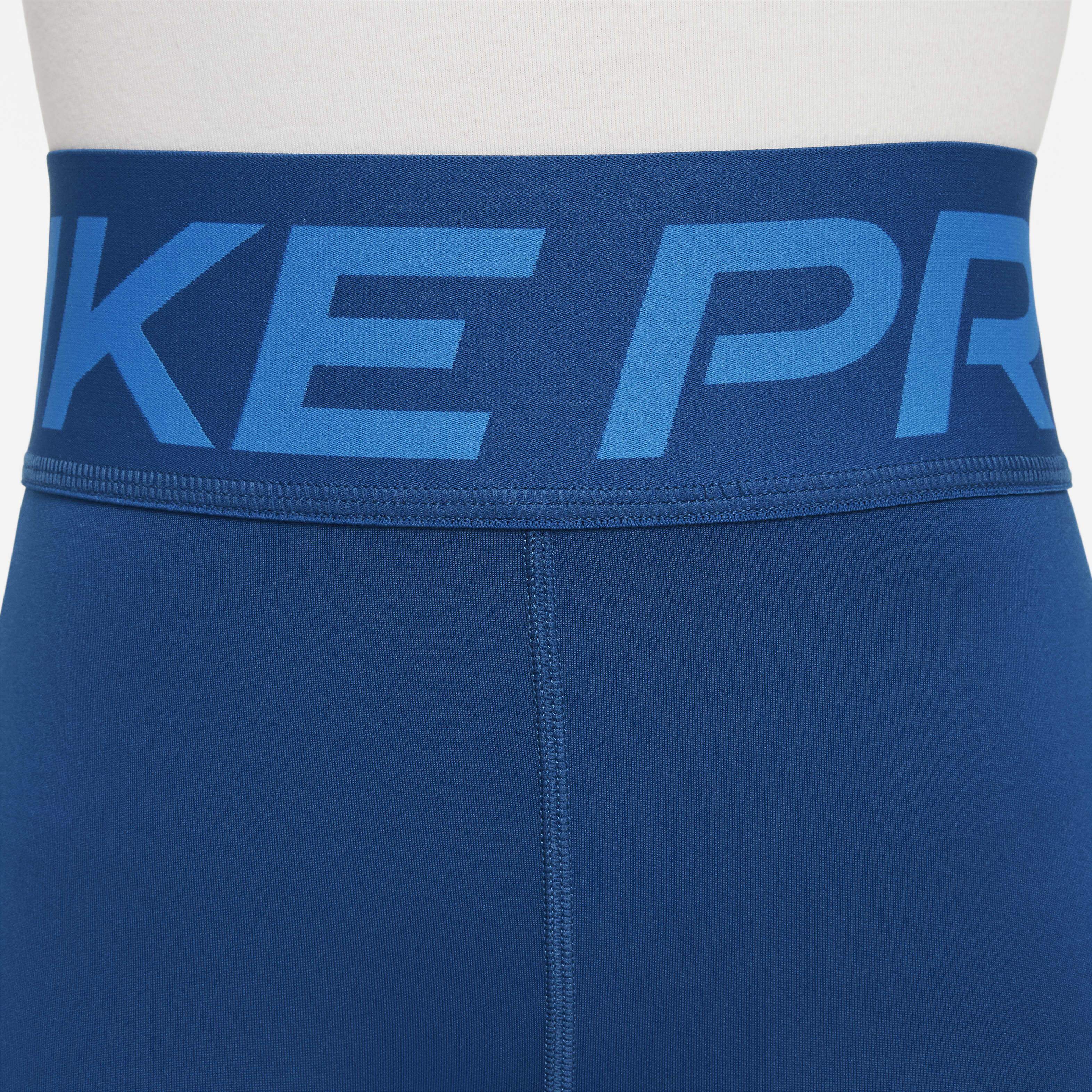 Nike Pro image number 2