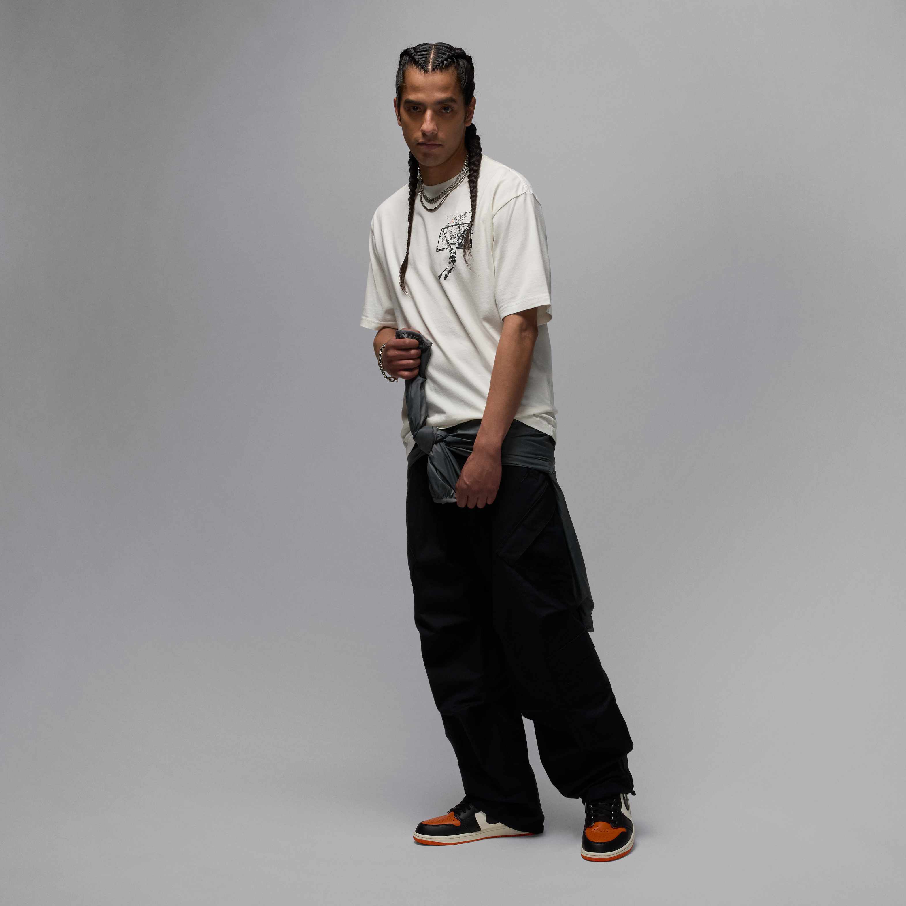 Jordan Brooklyn image number 5