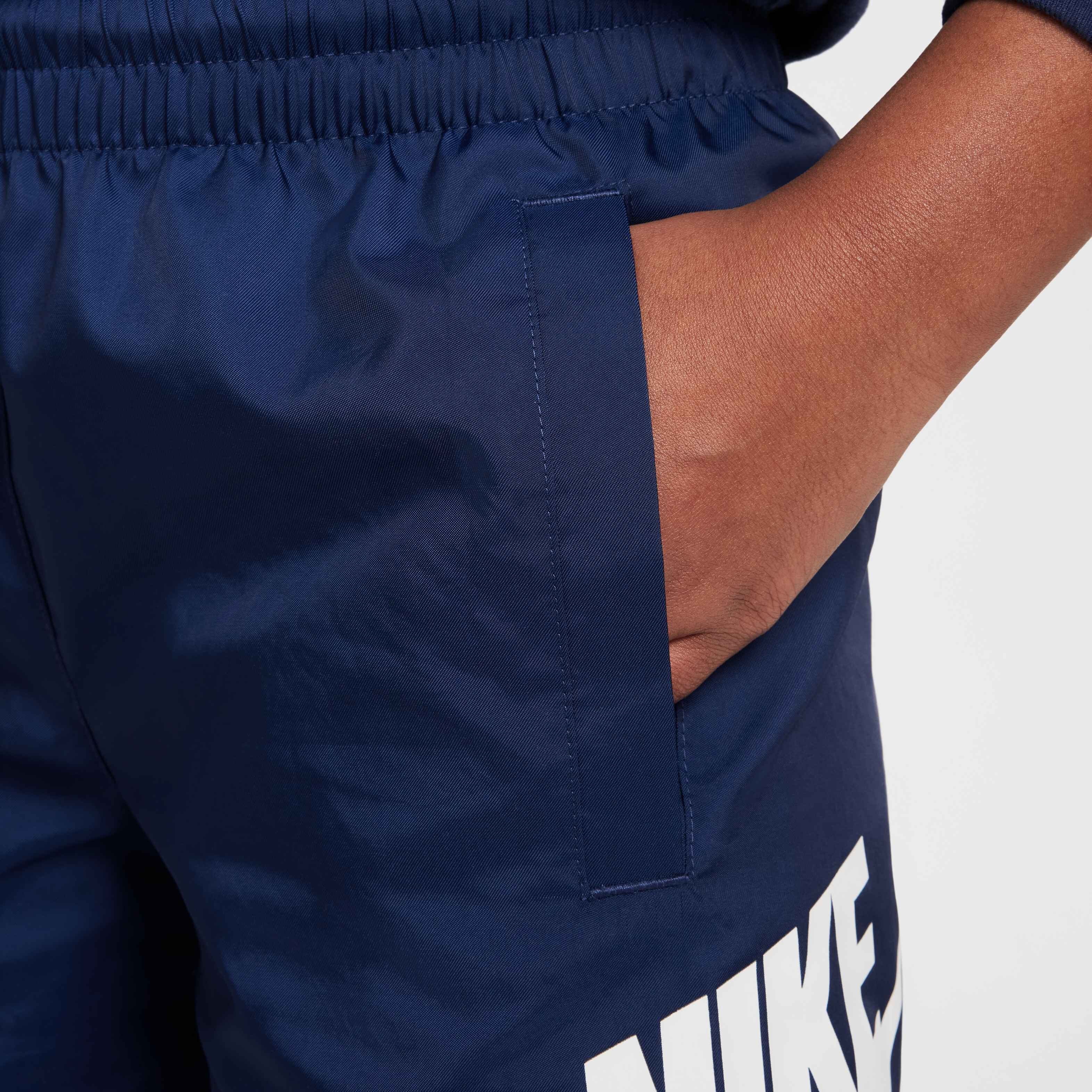 Nike Sportswear Club image number 5