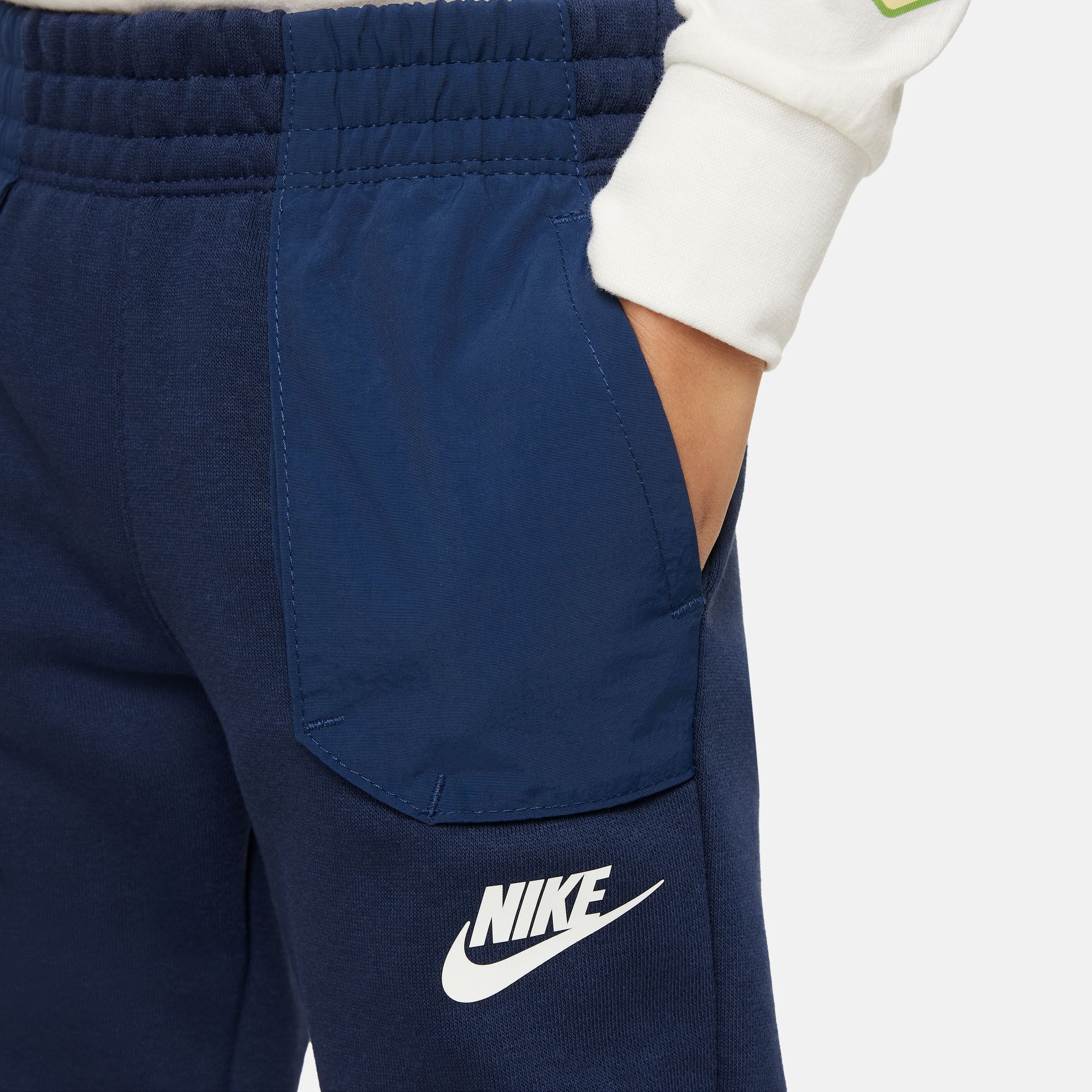 Nike Sportswear image number 1