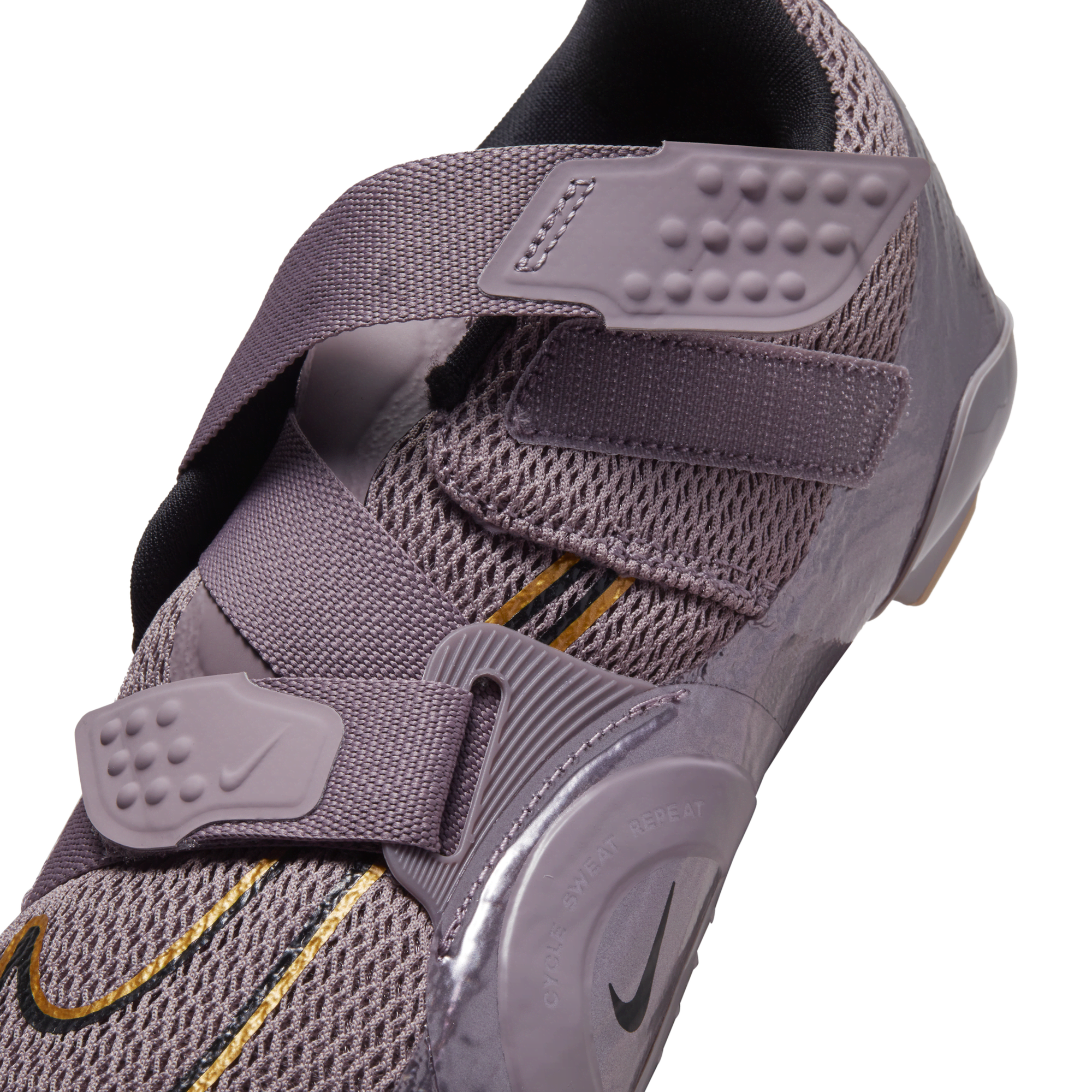 Nike cycling deals shoes womens