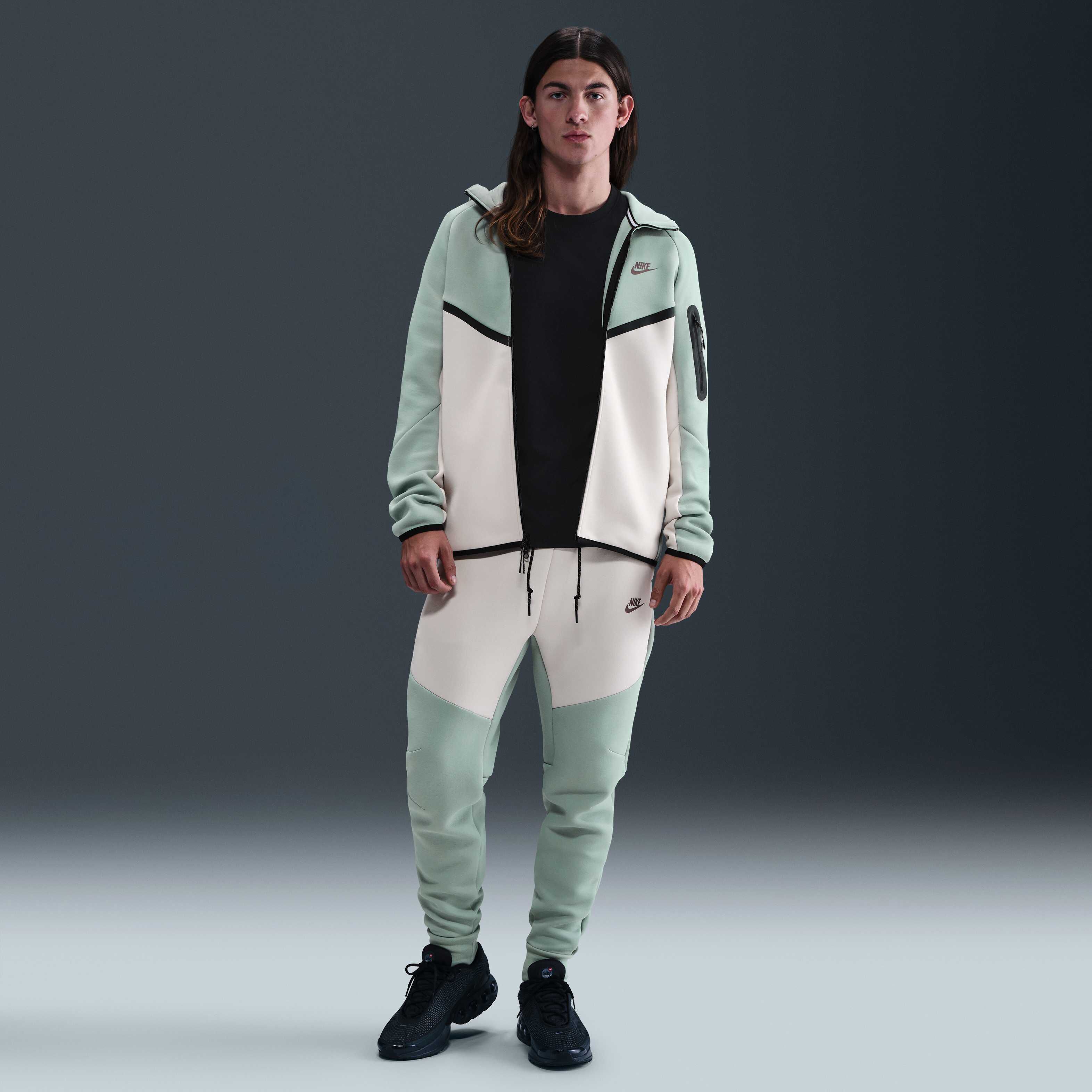 نايكي تك image number 3