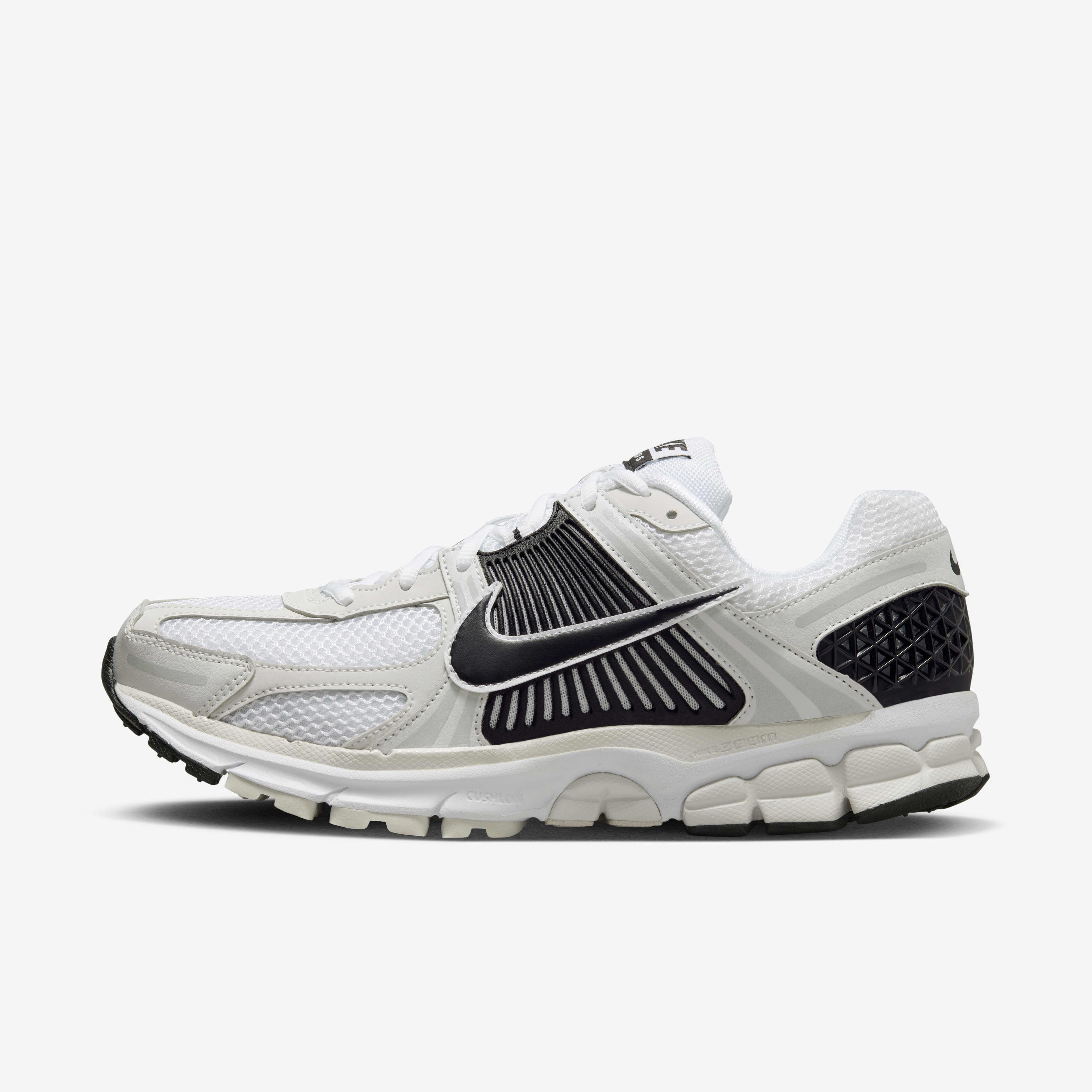 Buy Nike Zoom Vomero 5 Men s shoes Nike Saudi Official
