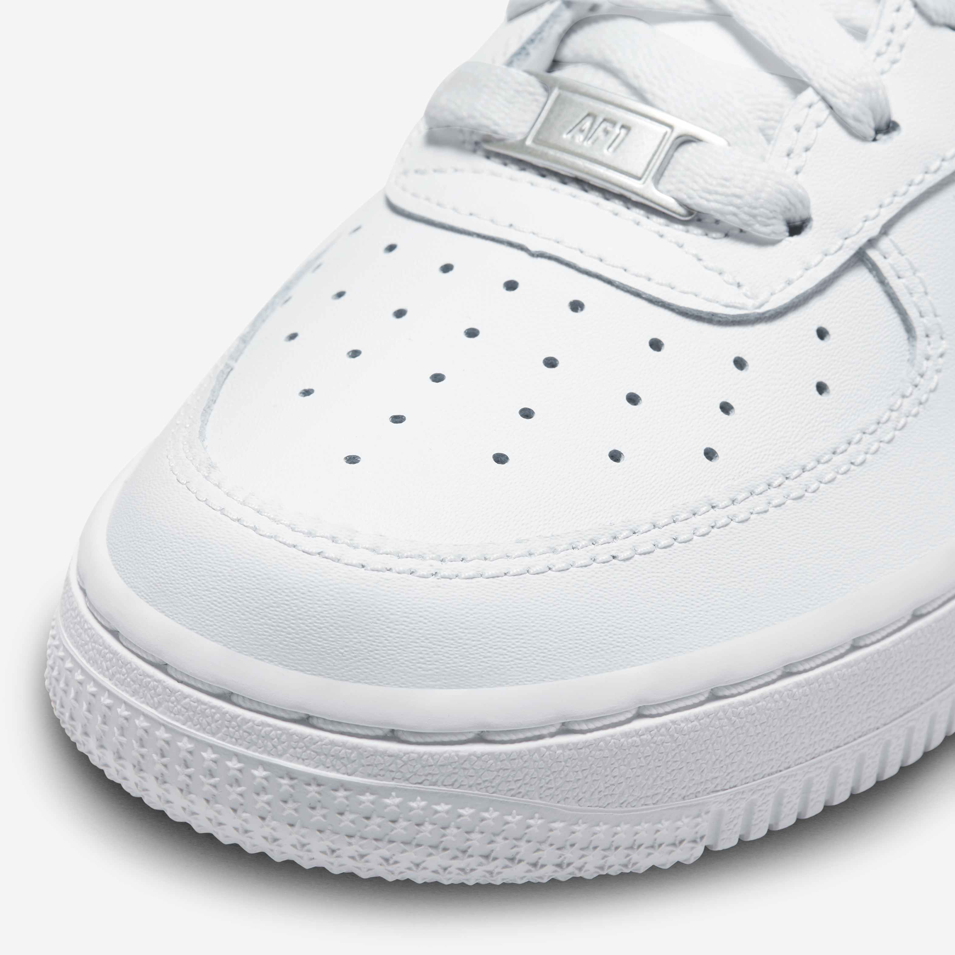 Nike Air Force 1 LE image number 6