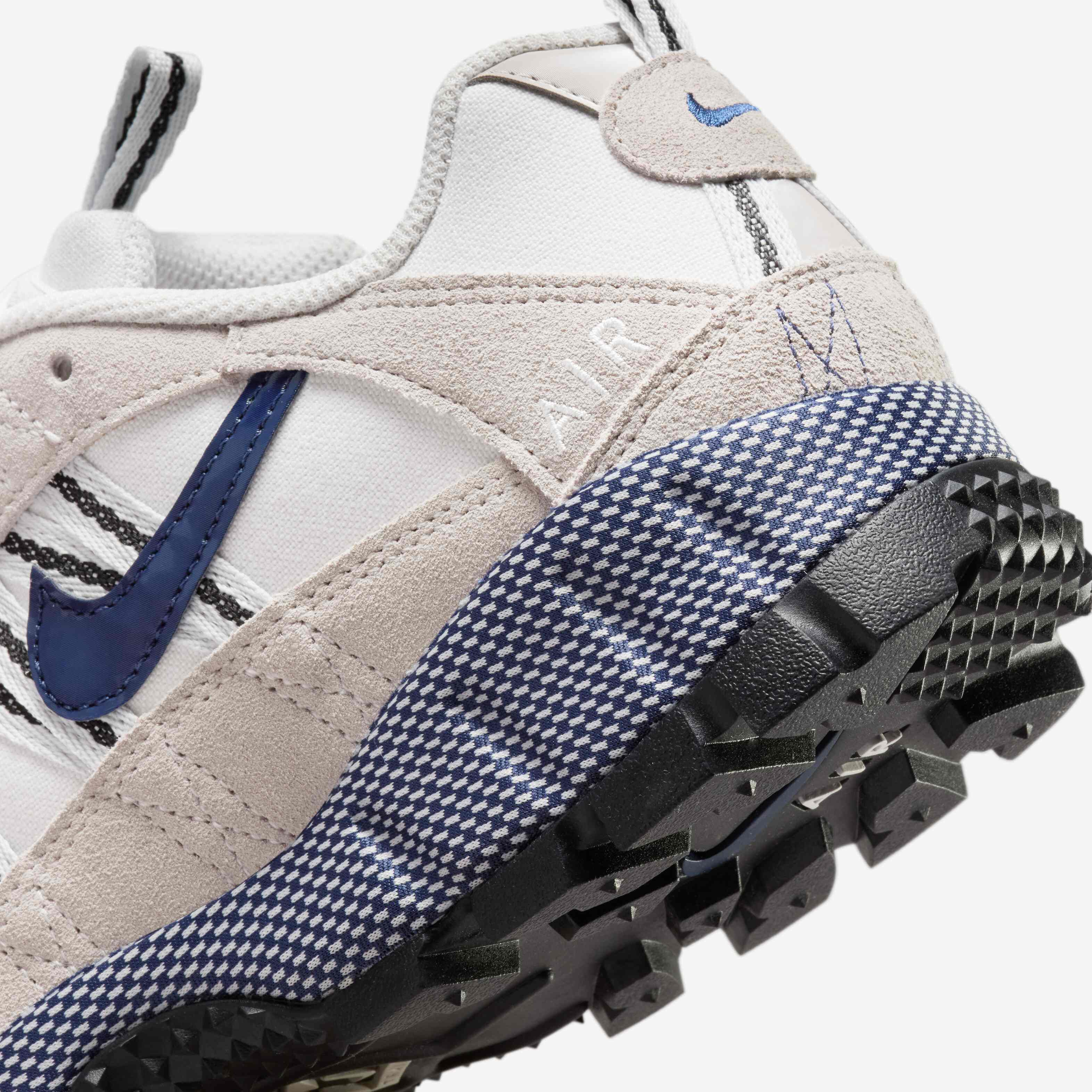 Nike Air Humara image number 7