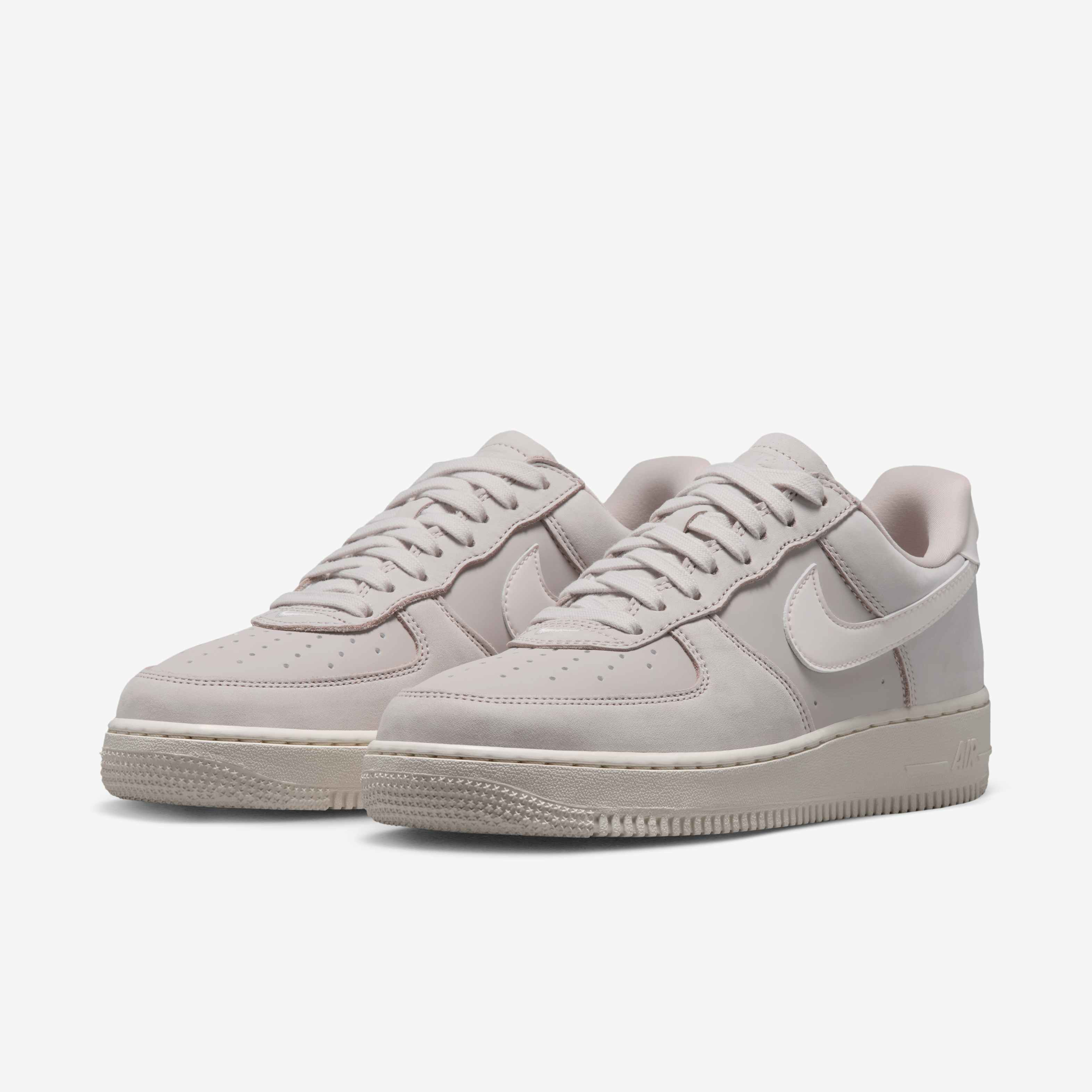 Nike Air Force 1 Retro Premium image number 4
