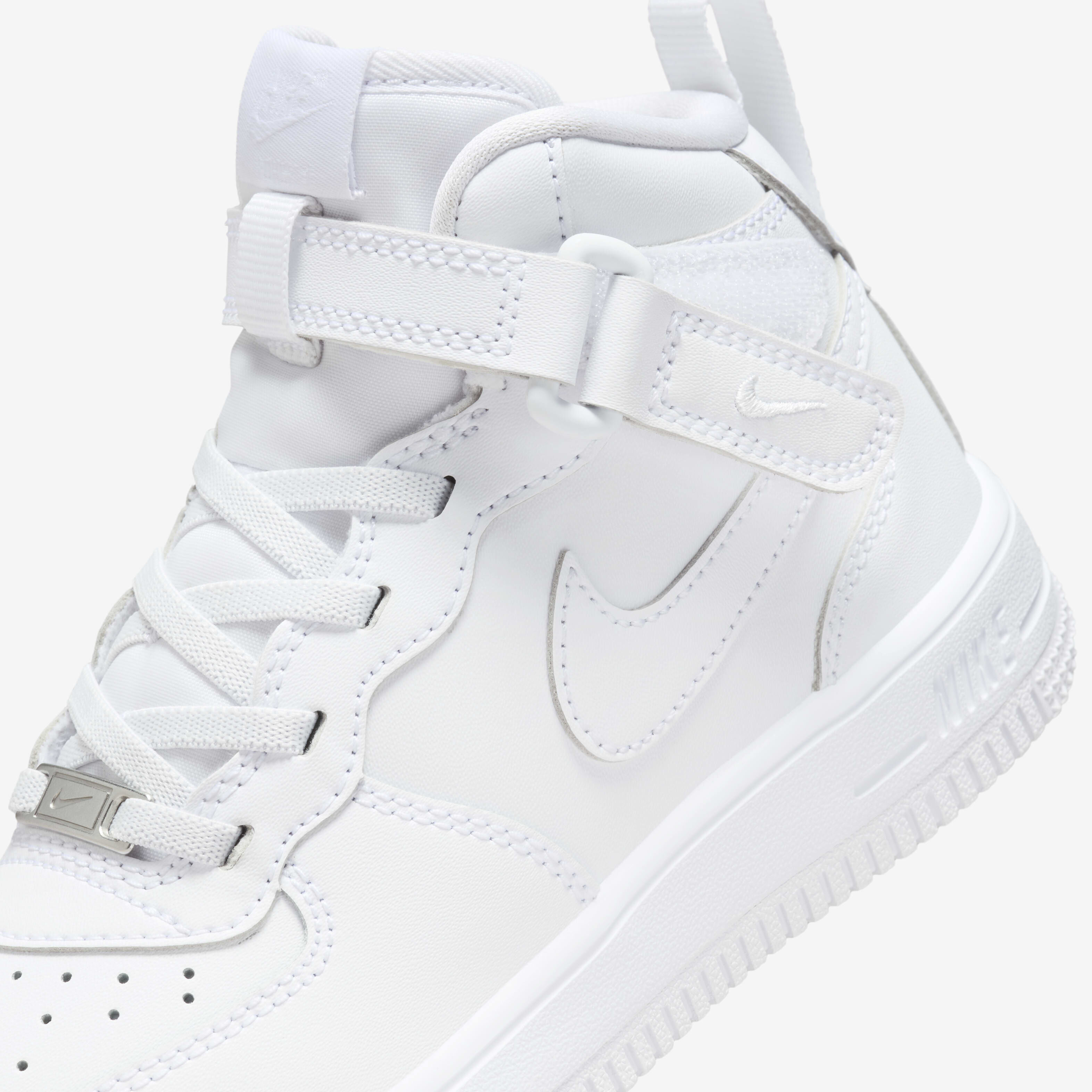 Nike Force 1 Mid EasyOn image number 6