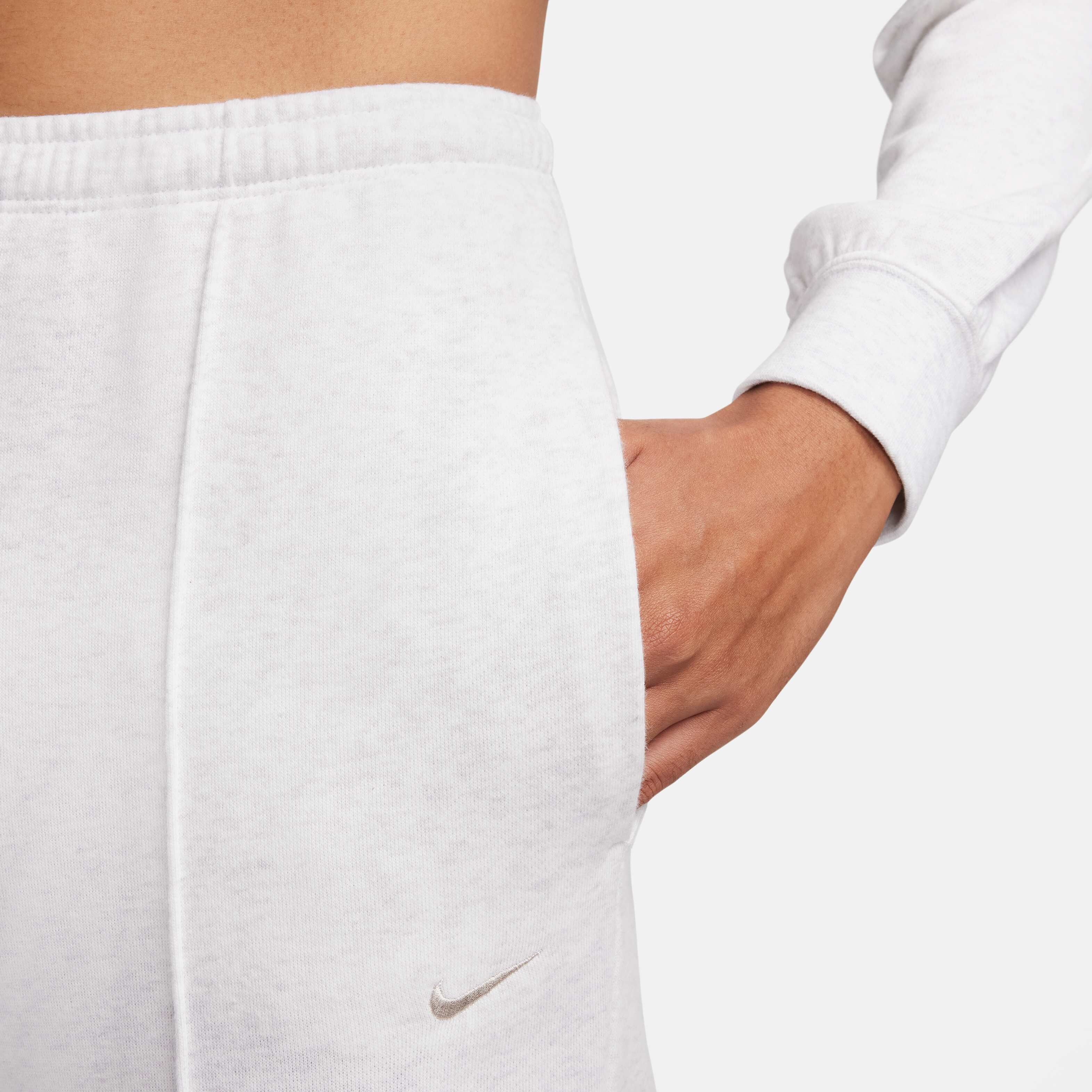 Nike Sportswear Chill Terry image number 3