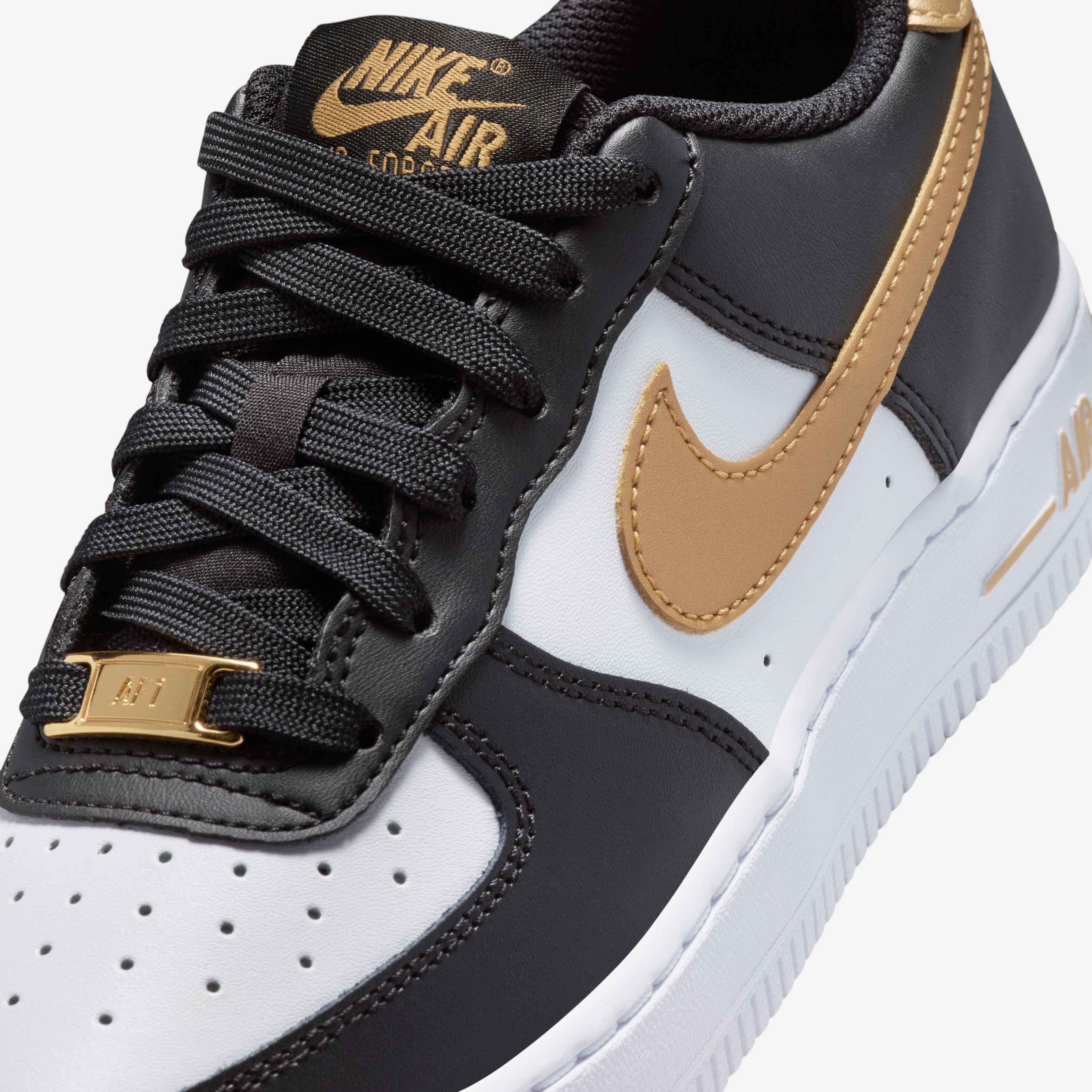 Nike Air Force 1 image number 6