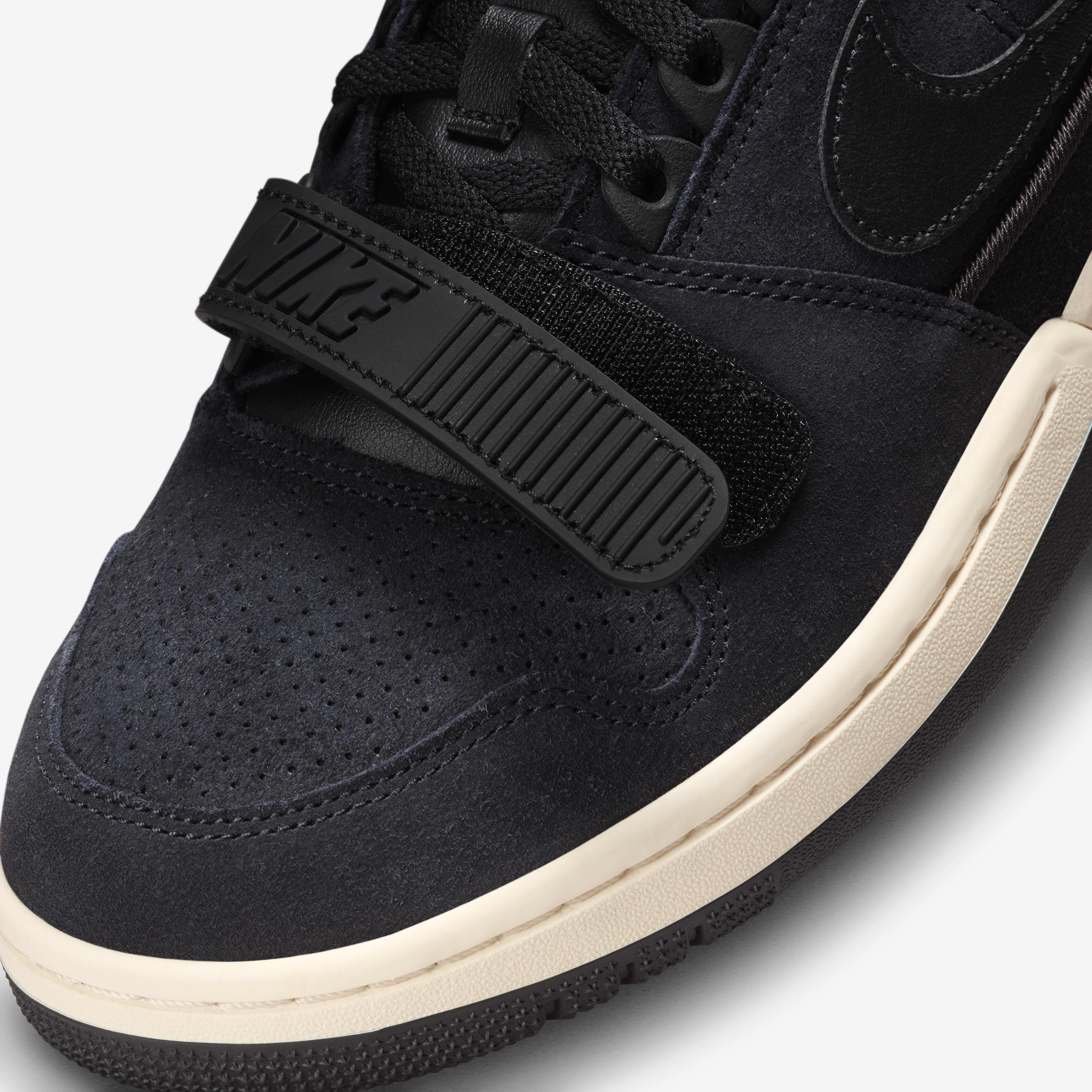 Nike Air Alpha Force 88 image number 6