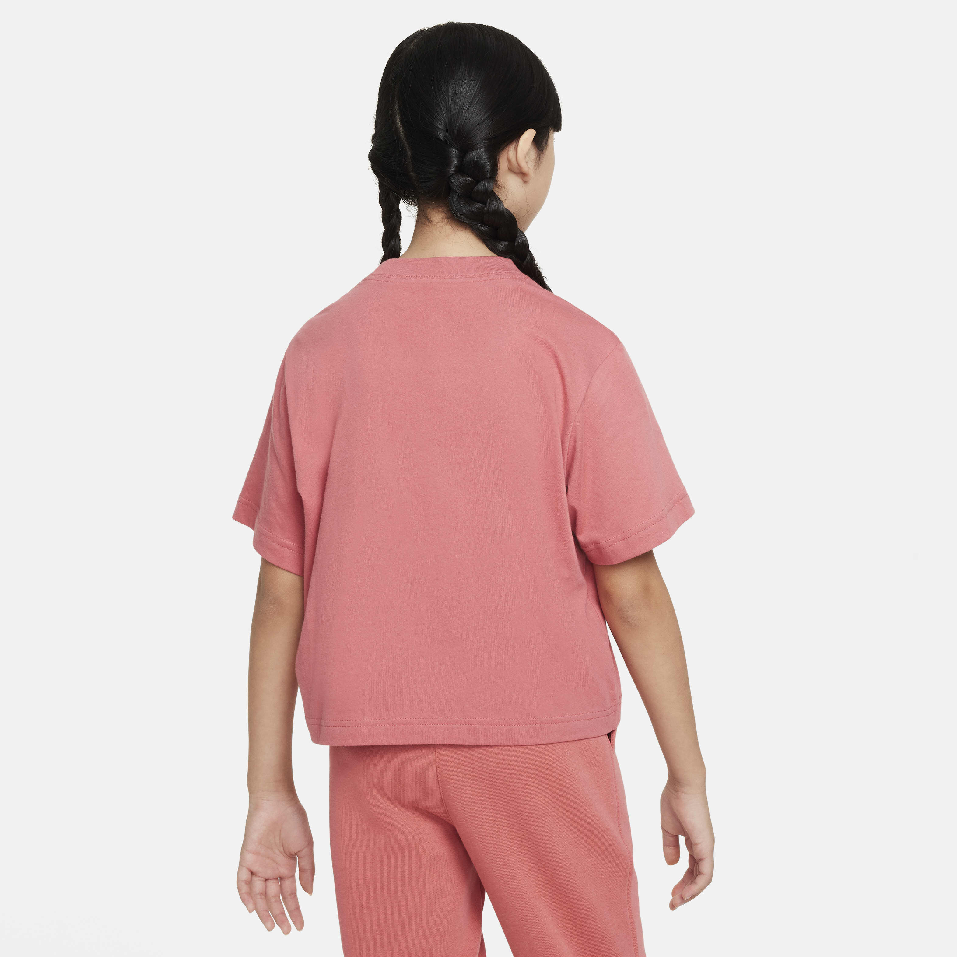 نايكي سبورتسوير image number 1