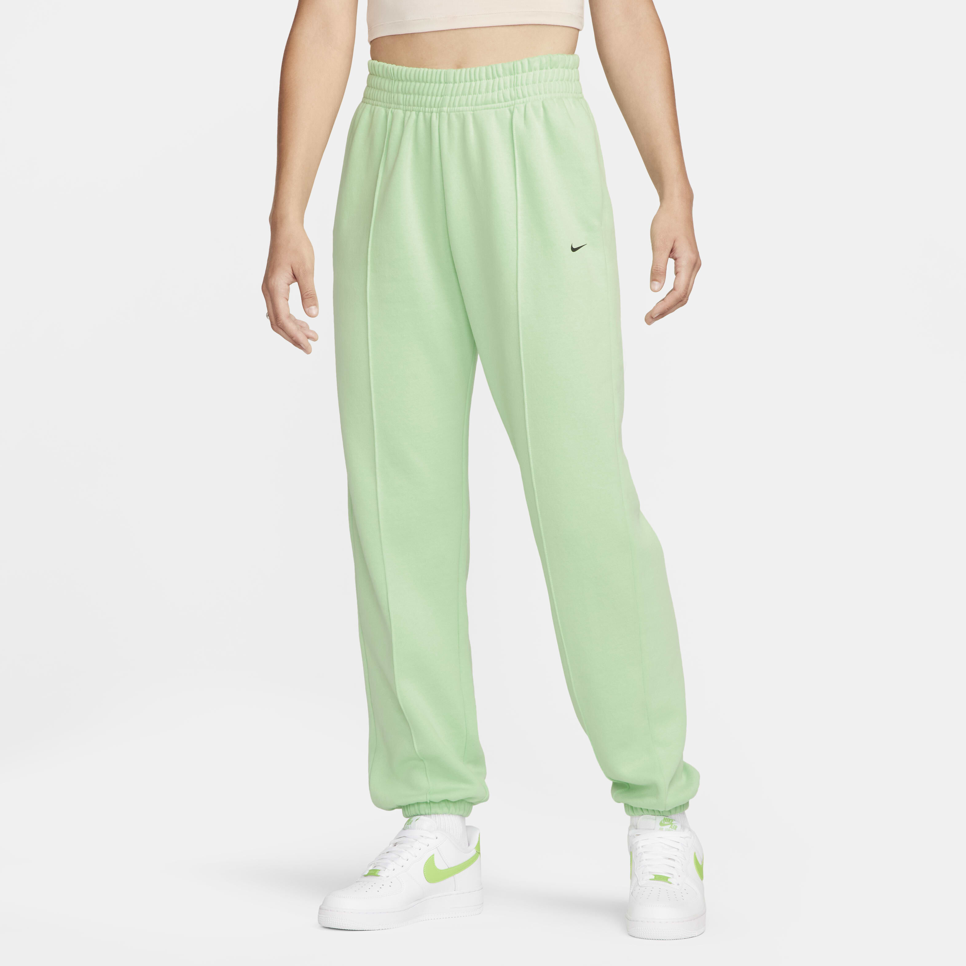 Nike loose fit joggers womens hot sale