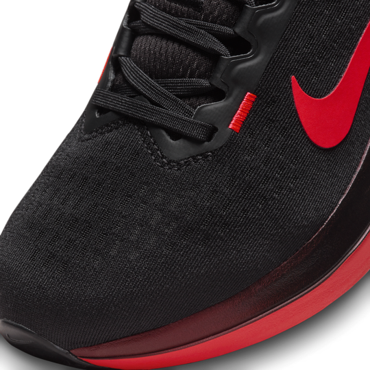 Nike structure 22 vs top pegasus 35