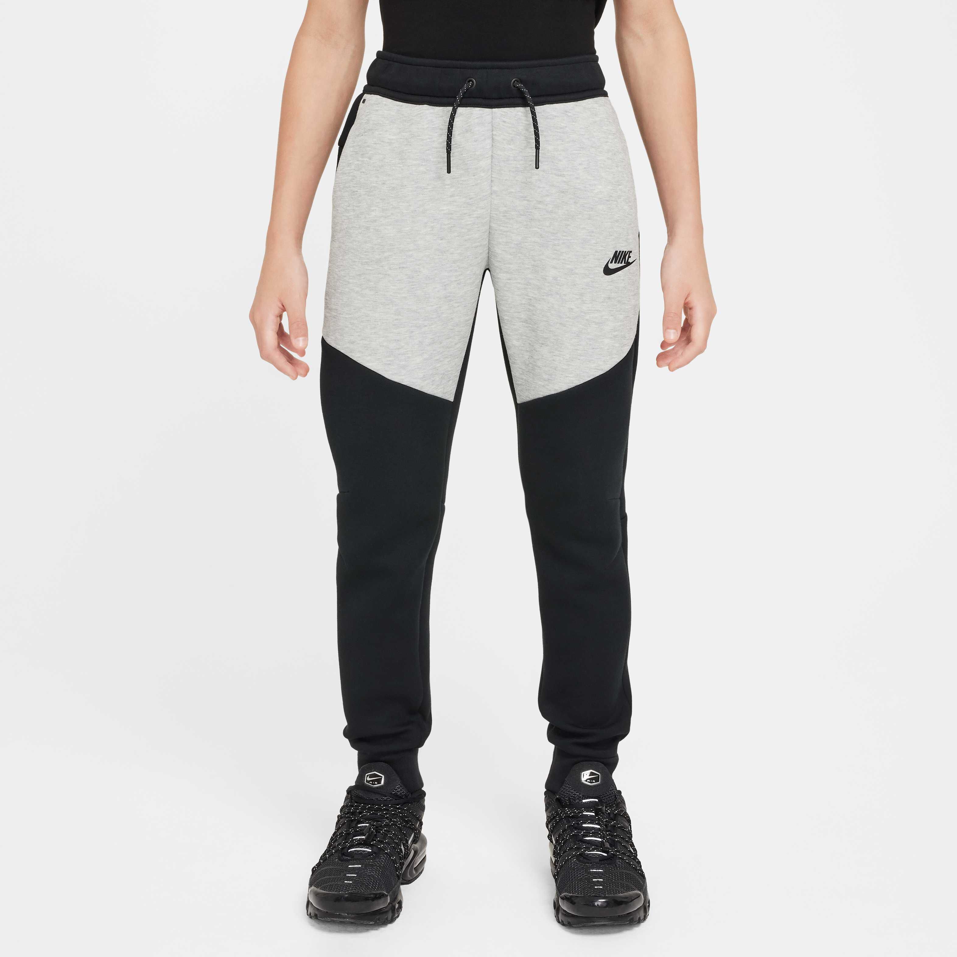 Nike Sportswear Tech Fleece image number 0