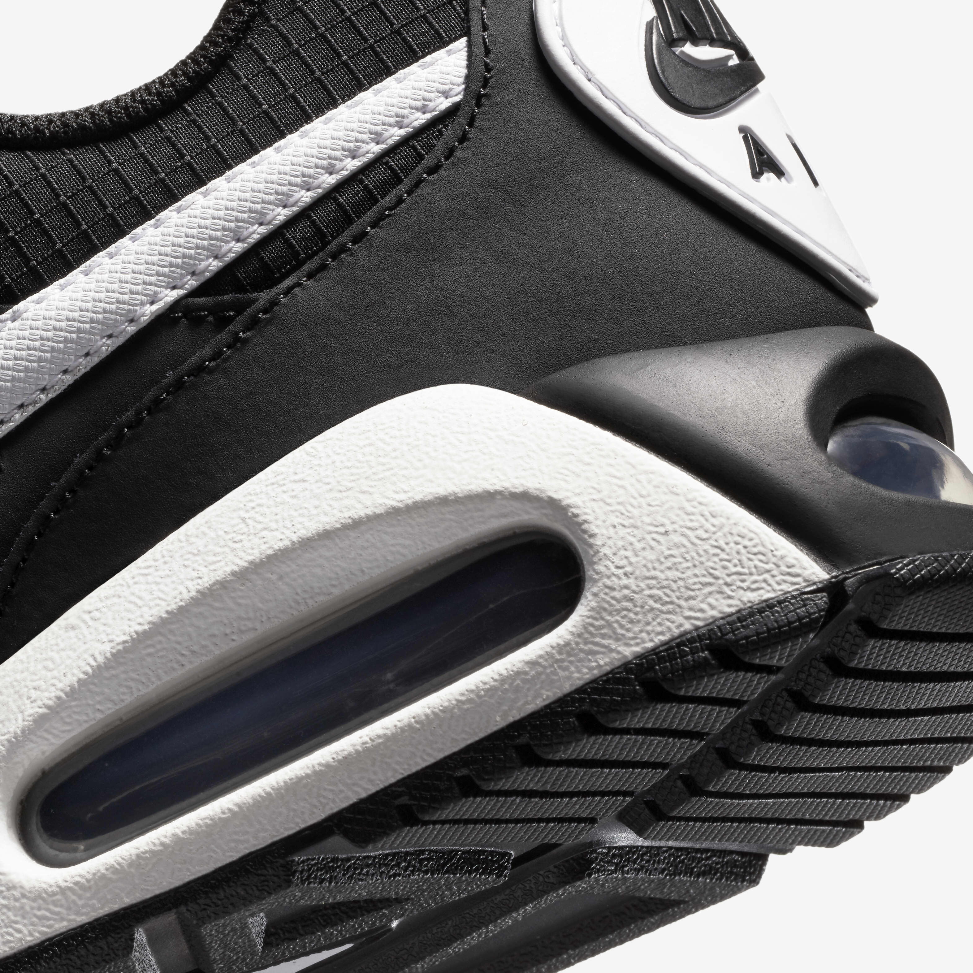 Nike air max ivo ltr mens best sale