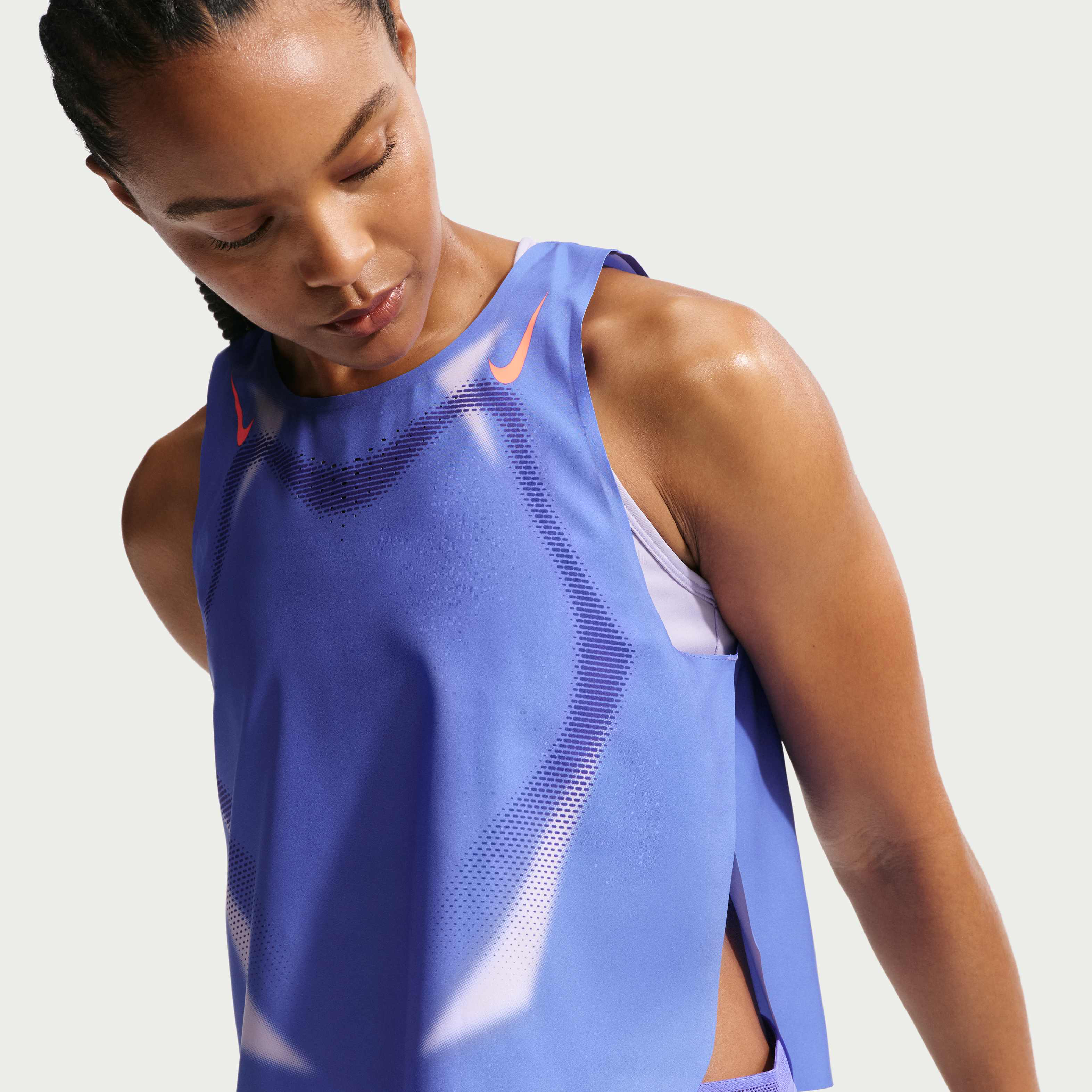 Nike AeroSwift image number 2