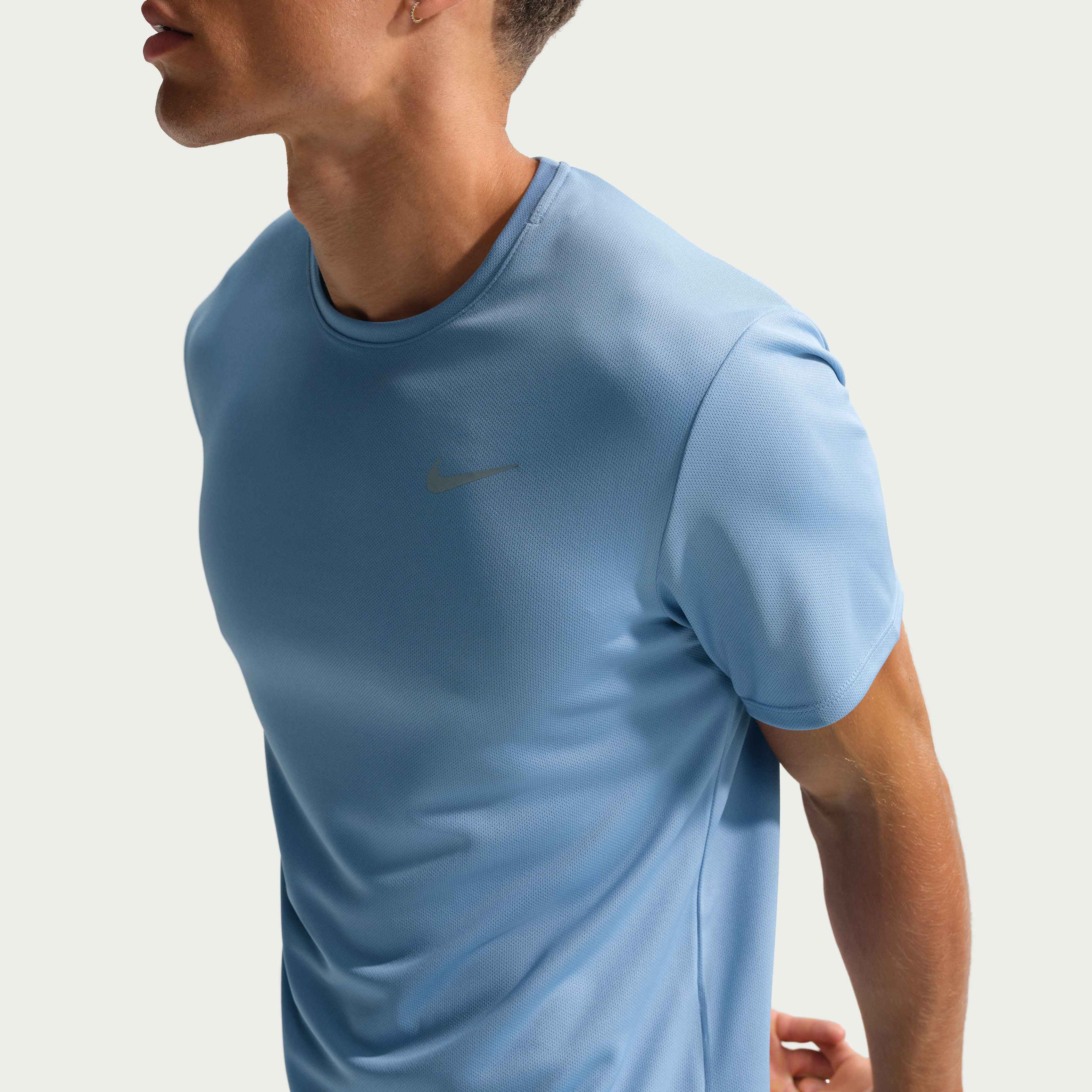 Nike Miler image number 2