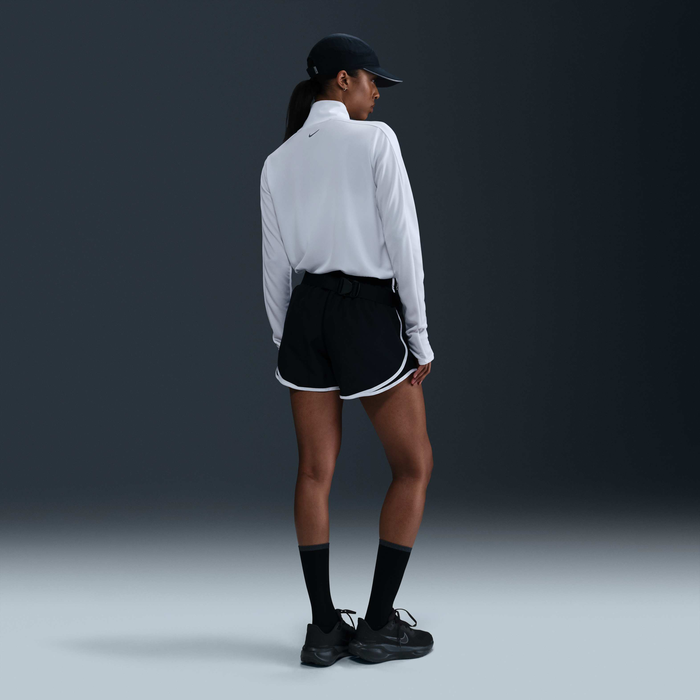 Nike Swoosh image number 4 Nike Swoosh image number 4