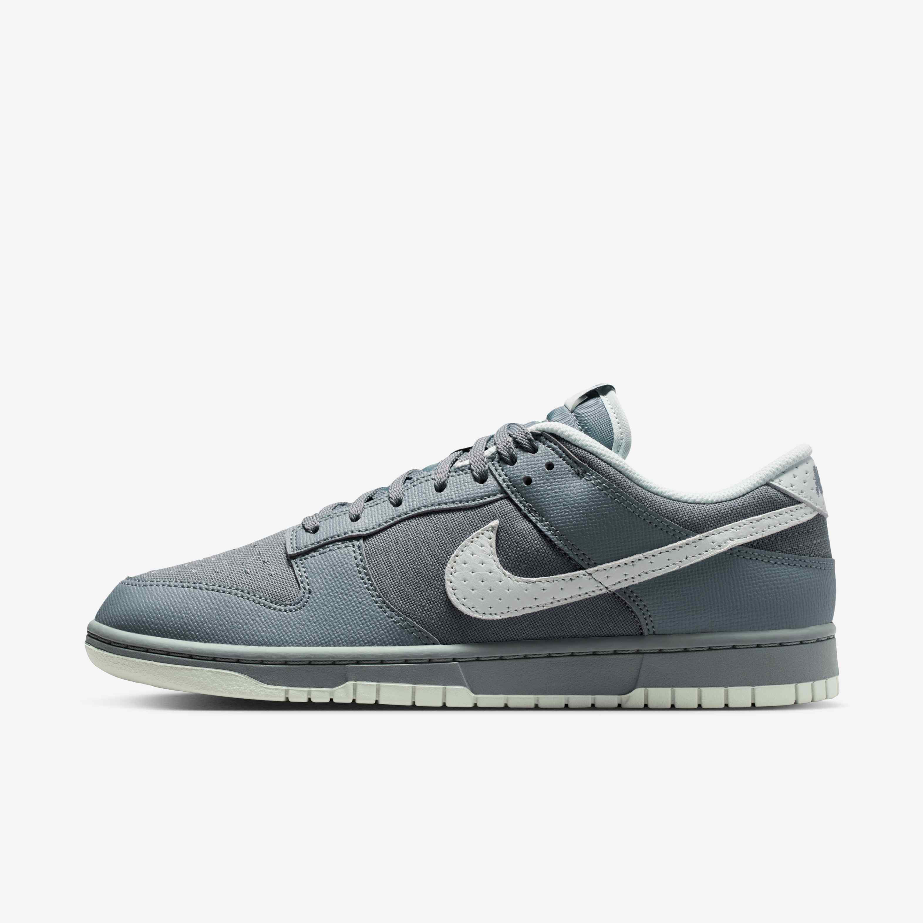 Nike Dunk Low Retro image number 0