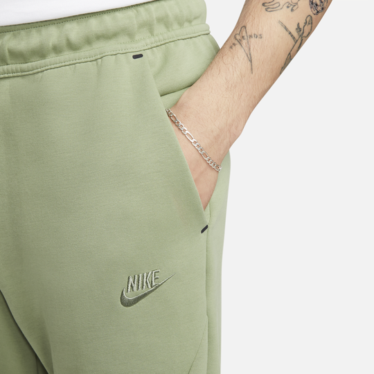 Nike tech sales fleece joggers olive