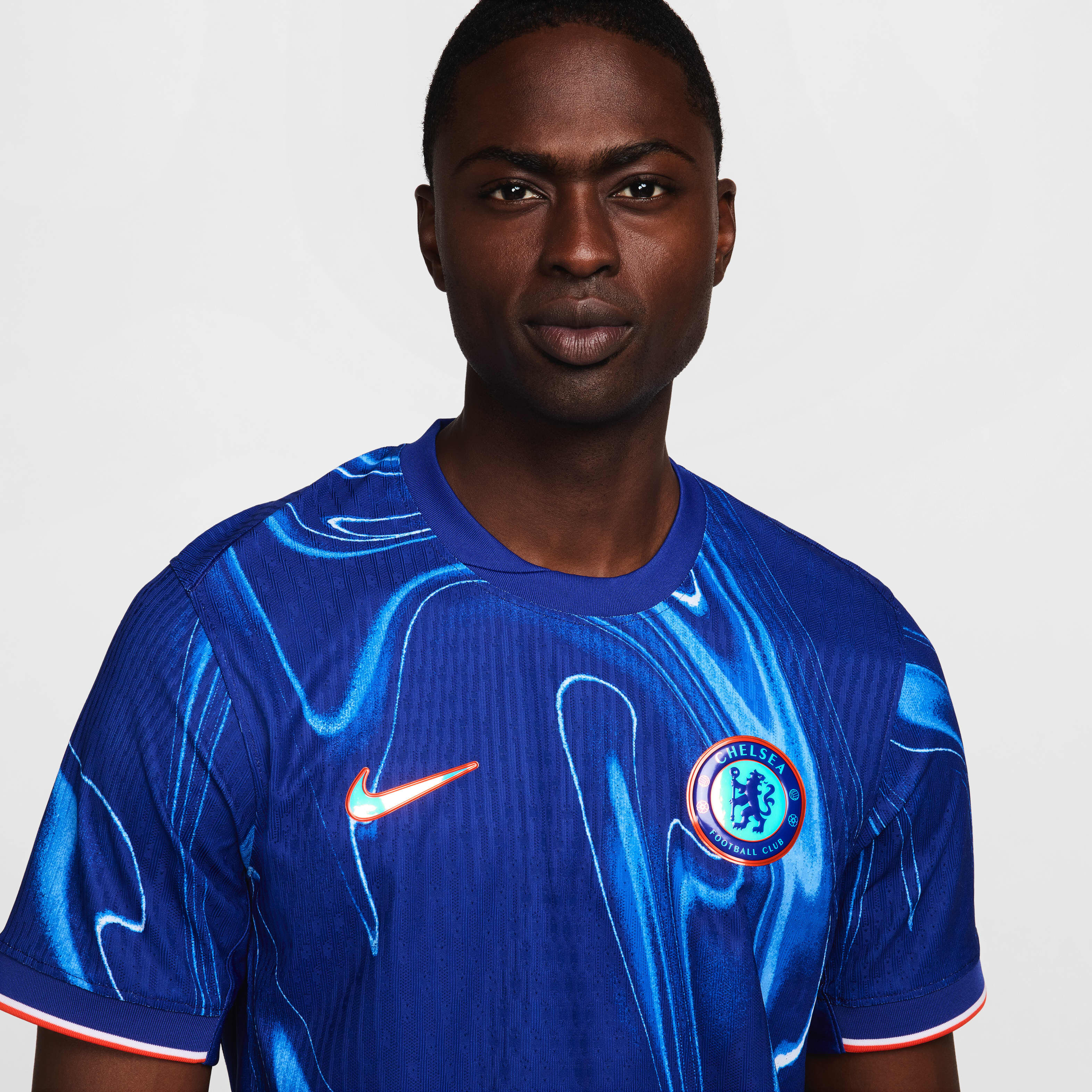 تشيلسي 2024/25 ماتش الأساسي image number 2