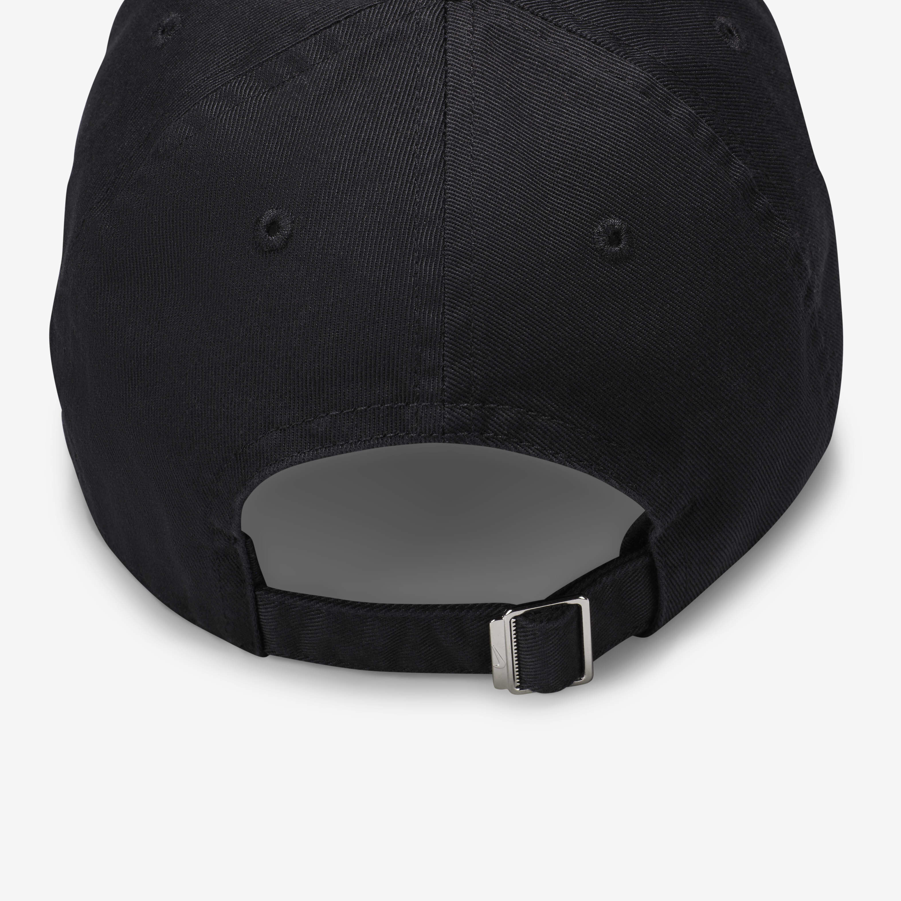 نايكي كلوب image number 2