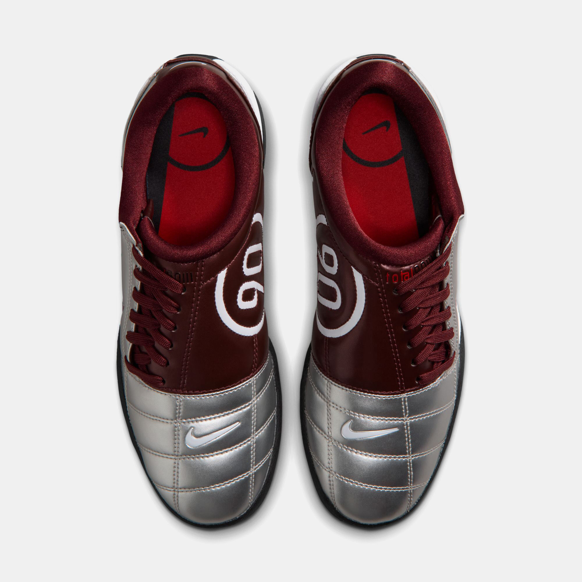 Nike Total90 image number 3