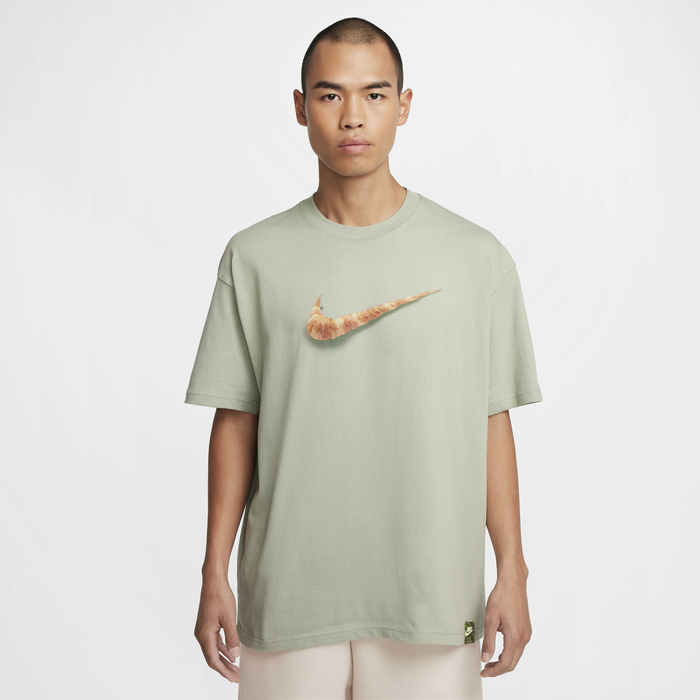 Buy Nike Sportswear Max90 T-Shirt Jade Horizon Nike Saudi